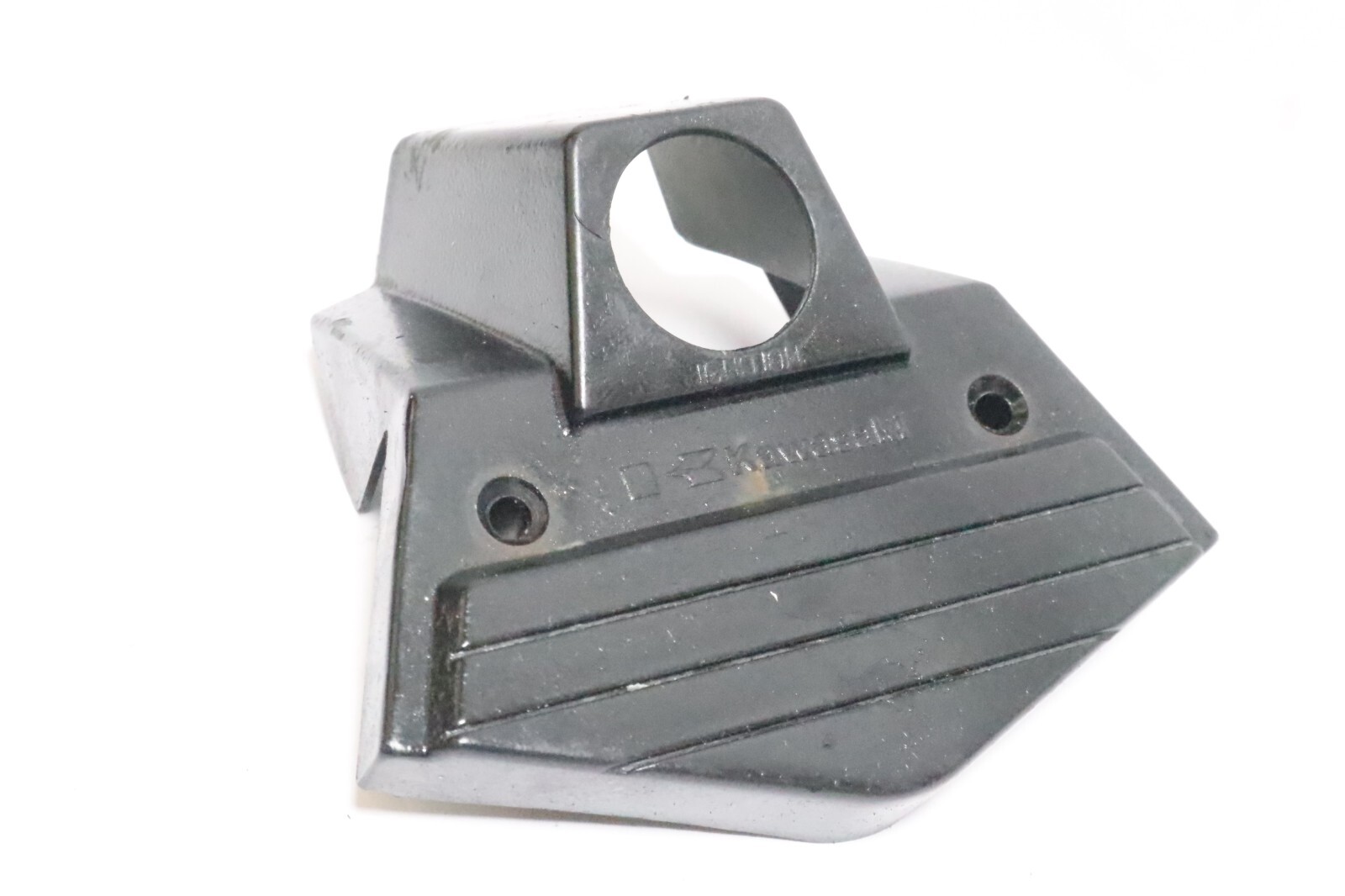 86-06 kawasaki concours 1000 IGNITION TRIM PANEL COVER - Image 3