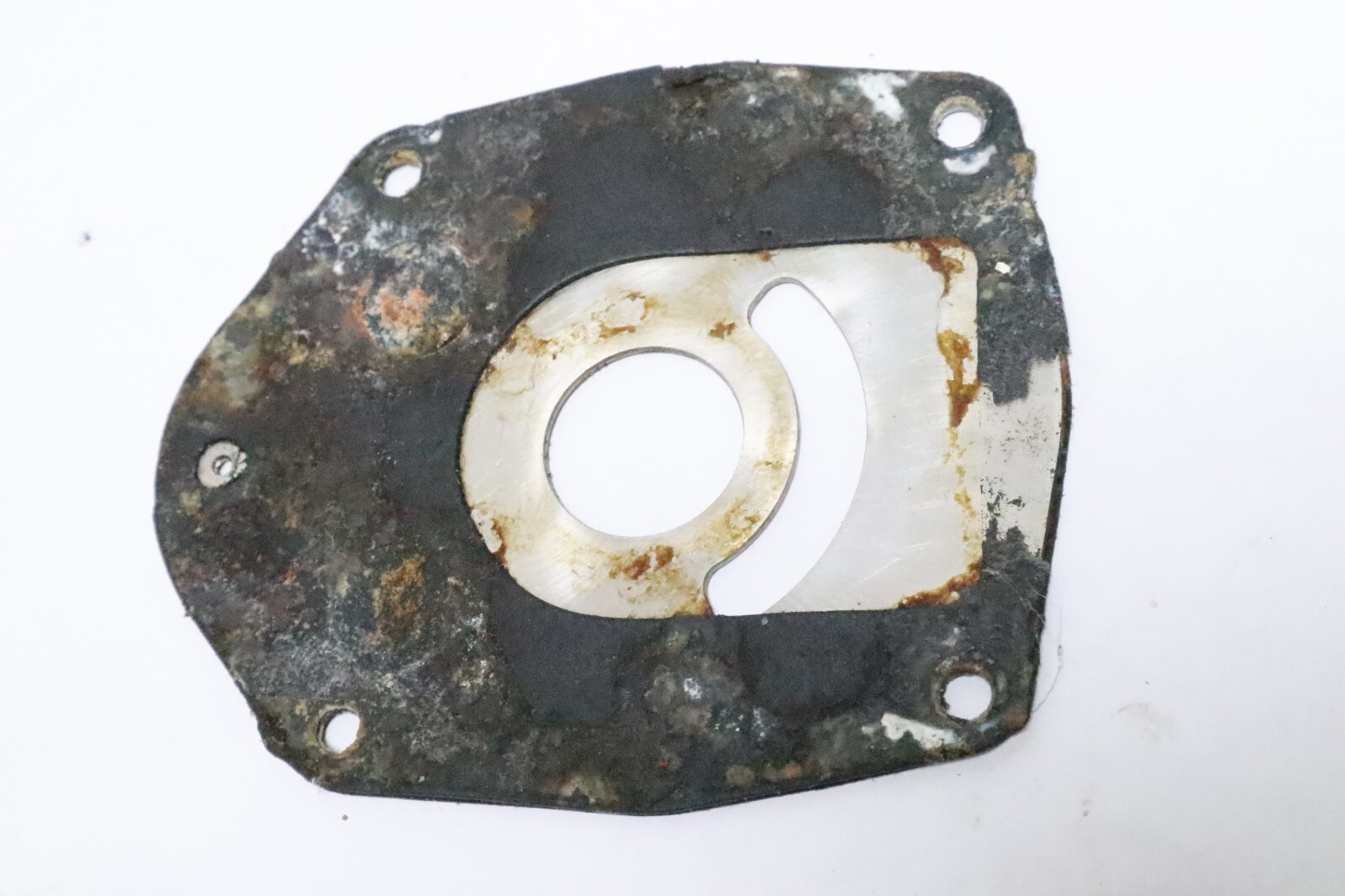 mercury lower unit 8172761 FACEPLATE - Image 7