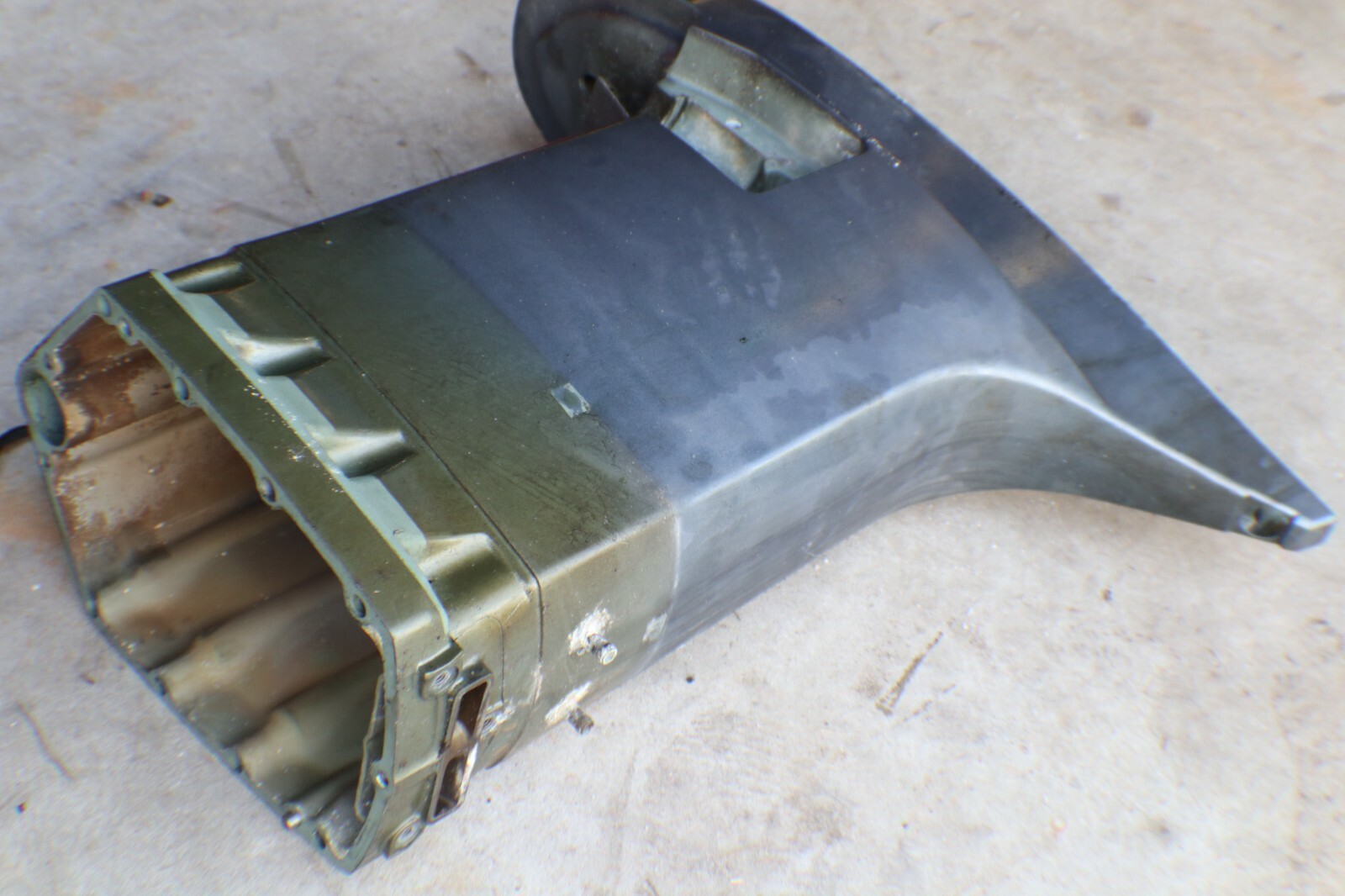 Yamaha 250 HP HPDI upper casing- mid section 60V-45111-20-8D outboard motor - Image 7