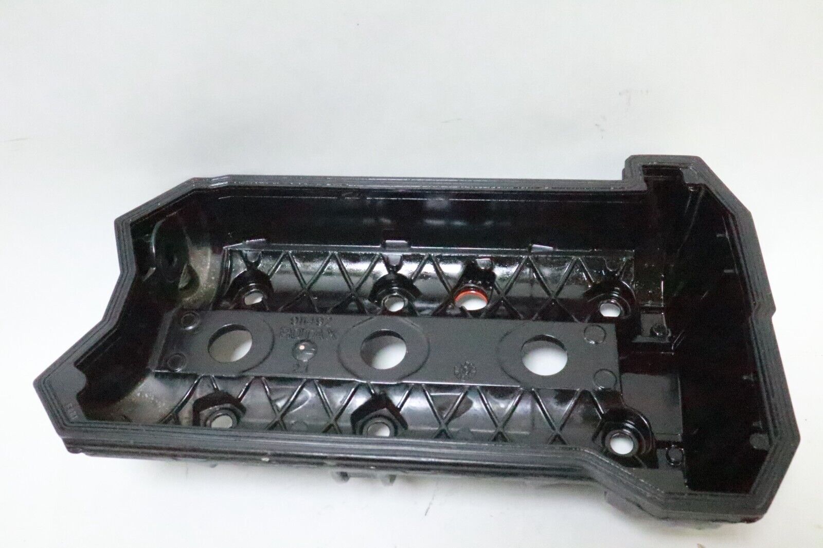 16-2022 Sea-Doo gti 90 Spark 3 UP 900 ACE Valve Cover USED - Image 10