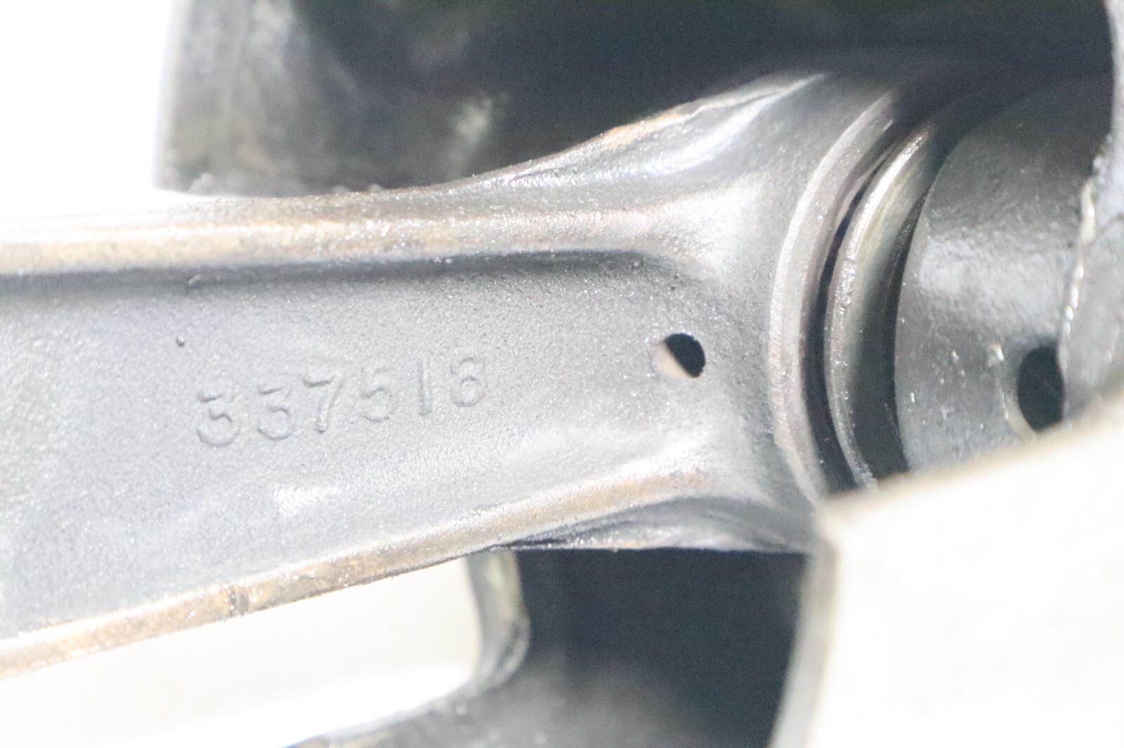 99 Evinrude 200 HP 2 Stroke Piston And Rod Assembly PN 439357 port qty 2 - Image 9
