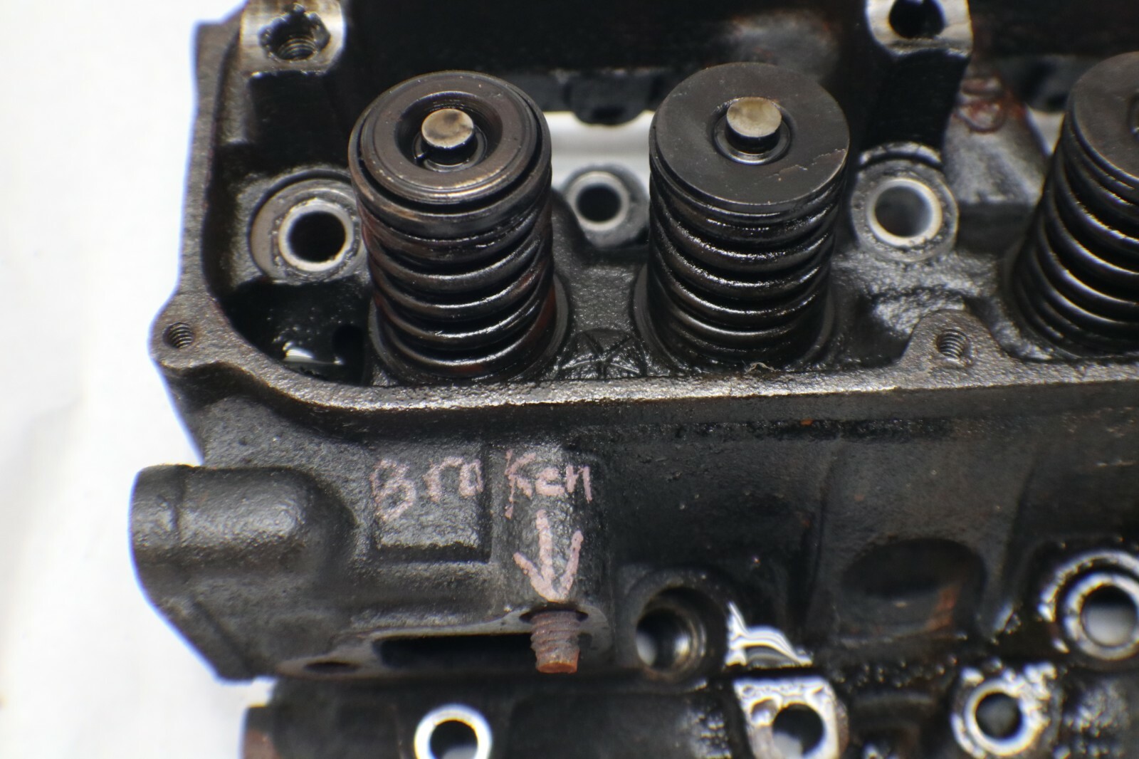 M-Series RB 413 Dodge Motorhome Big Block Cylinder Heads Casting 2899943 - Image 5