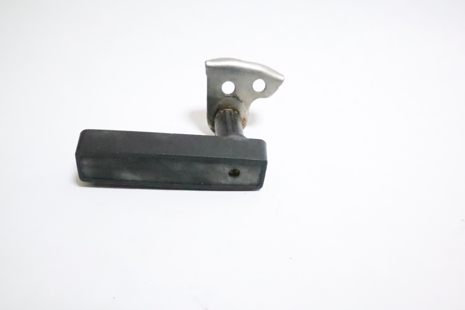 40-50 48 HP Johnson Evinrude Cowling Latch Handle Assy 1989-2005 396611 330253 - Image 4