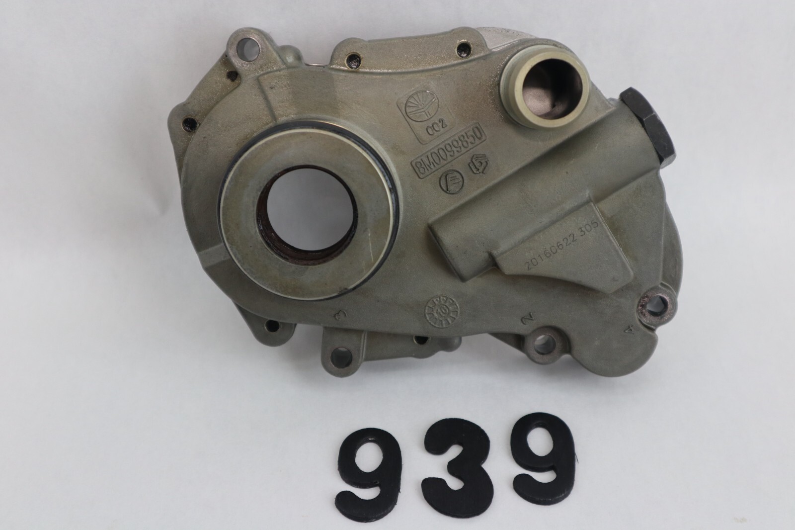 2014 MERCURY 75 80 90 115HP OIL PUMP ASSEMBLY 8M0090808 8M0099850 VERADO - Image 2