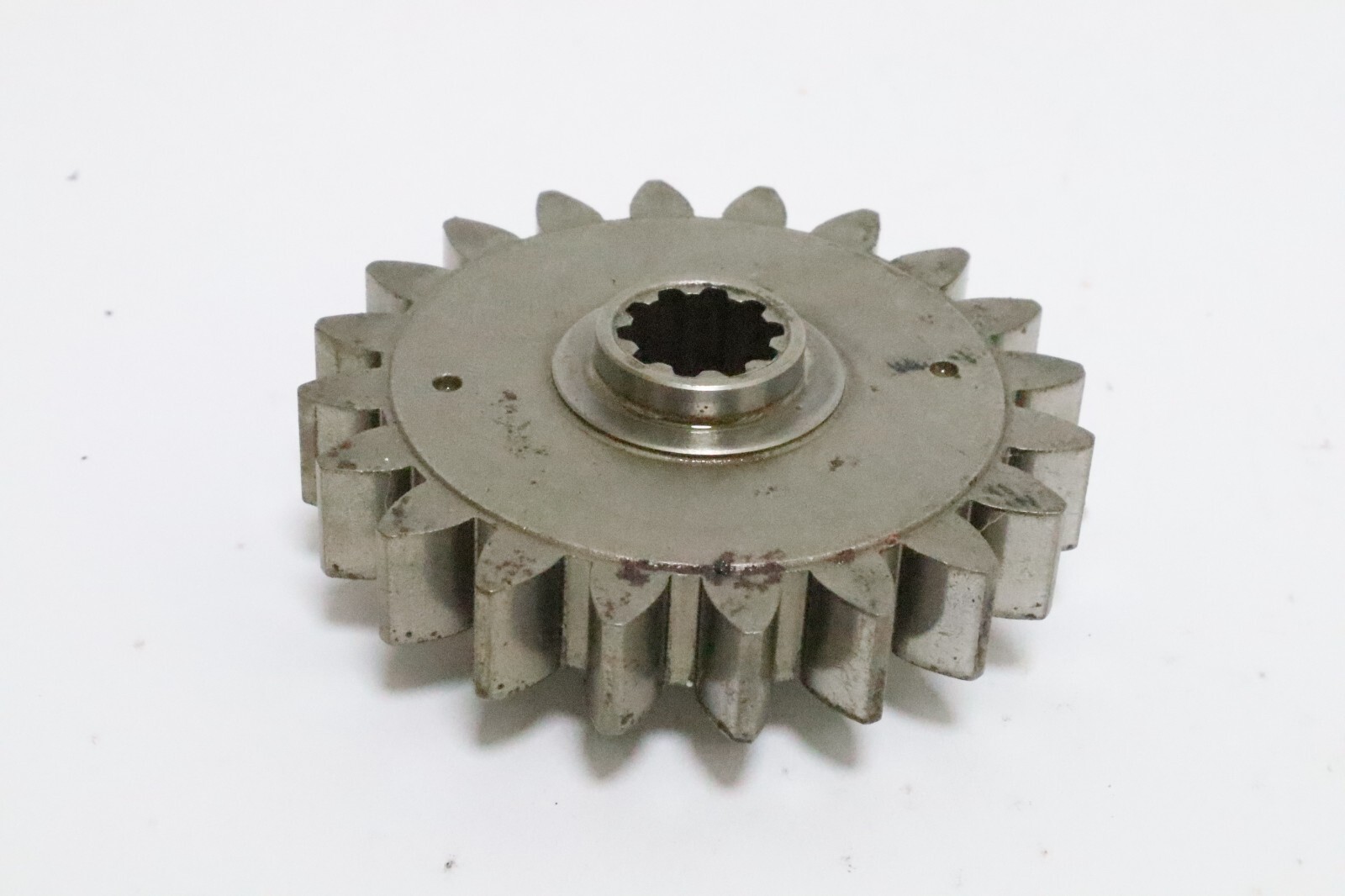 SUZUKI df 150 175HP (2006-2009): OIL PUMP DRIVEN GEAR - Image 4