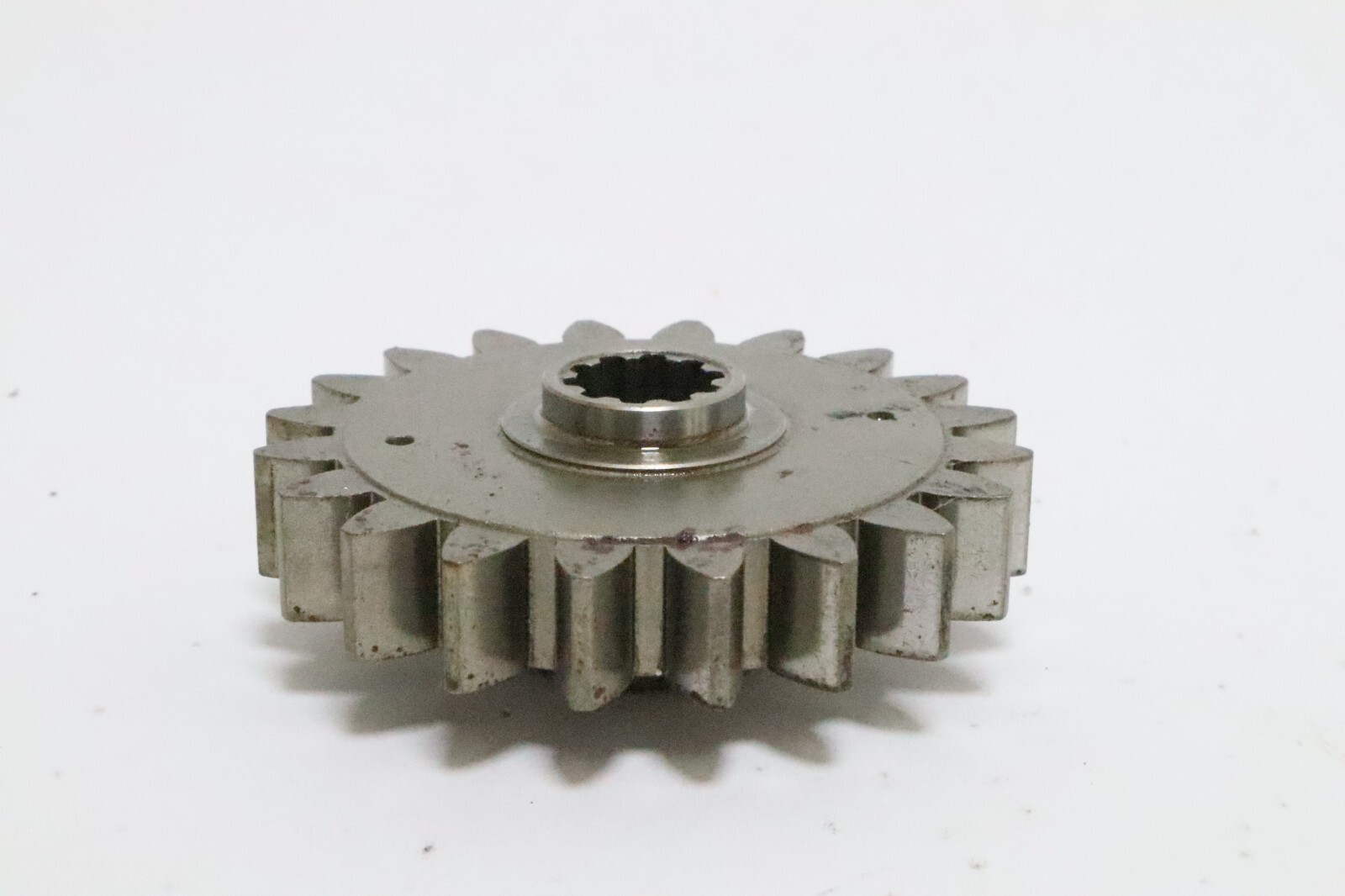 SUZUKI df 150 175HP (2006-2009): OIL PUMP DRIVEN GEAR - Image 5