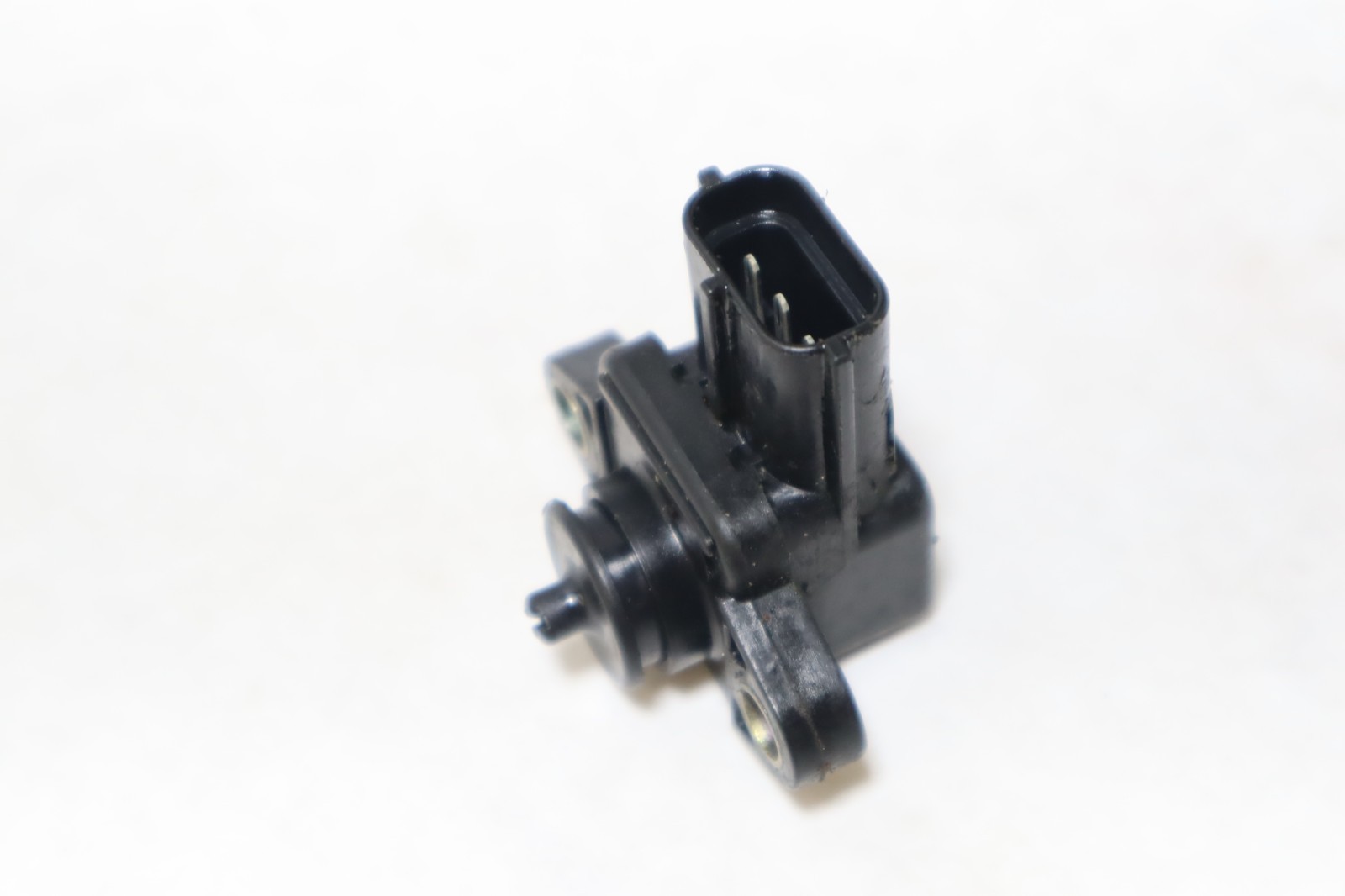 Yamaha 200hp 250 OX66 2 stroke outboard Map Sensor (67H-82380-00-00) - Image 6
