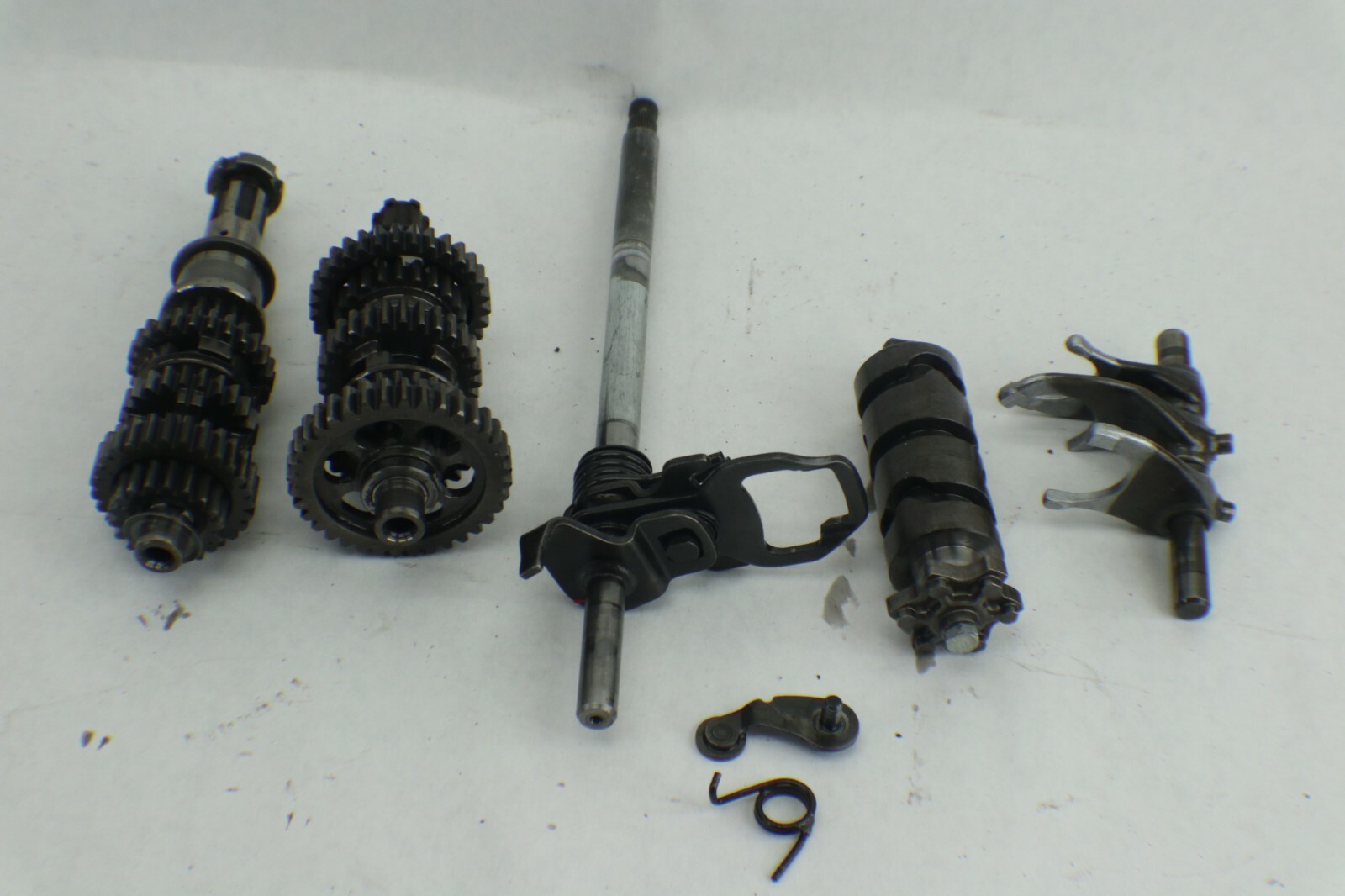 1983 Honda ATC 185S transmission gears and guts shifter rod assembly - Image 4
