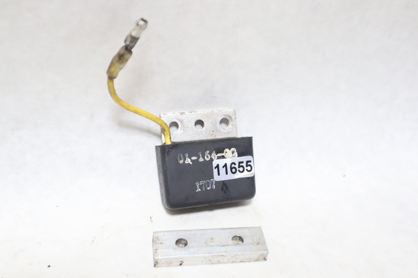 1991 92 Polaris Indy 340 Oem Voltage Regulator 2203873 - Image 3