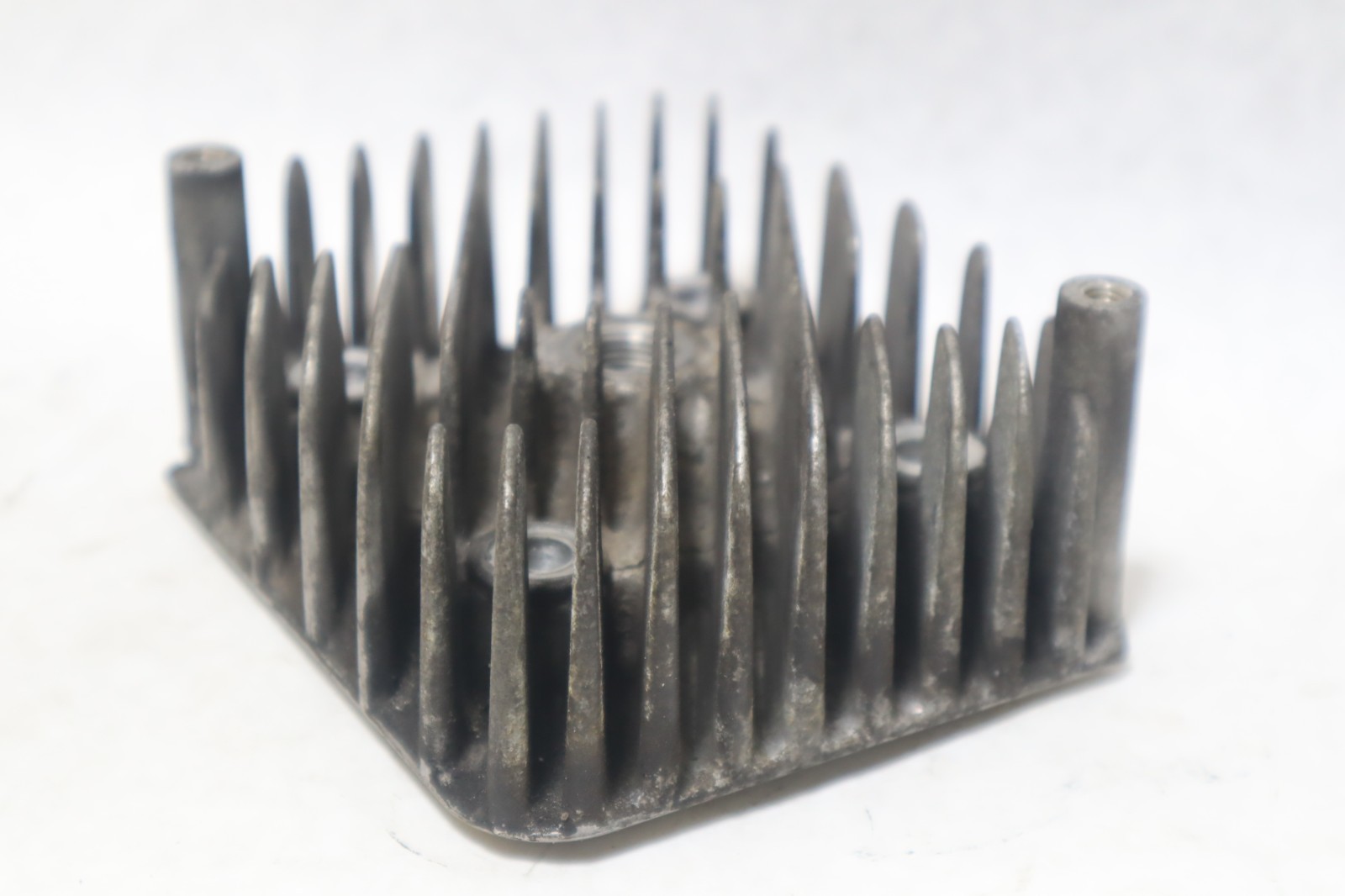 Polaris 340 Oem Cylinder Head 3083573