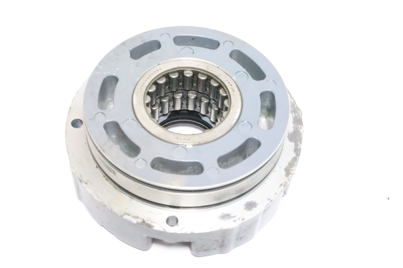 YAMAHA MARINE OUTBOARD V6, CRANKSHAFT BEARING HOUSING, 68F-15163-00-94 - Image 9