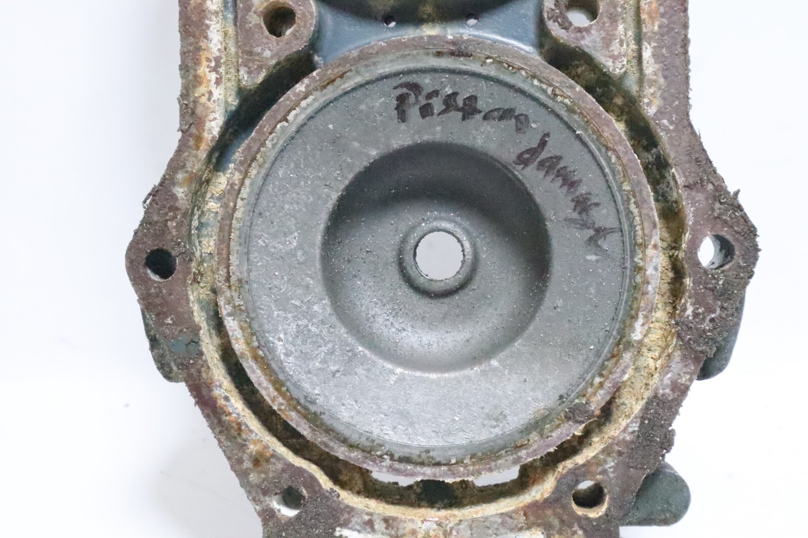 Yamaha Outboard 115hp 2-stroke Cylinder Head Part #6E5-11111-10-94 - Image 9