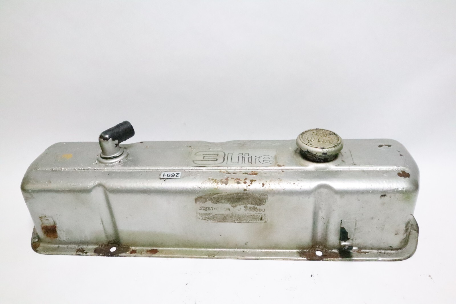 OMC Cobra GM 3.0L 4cyl 140hp Cylinder Head Valve Rocker Cover 980502 3853784