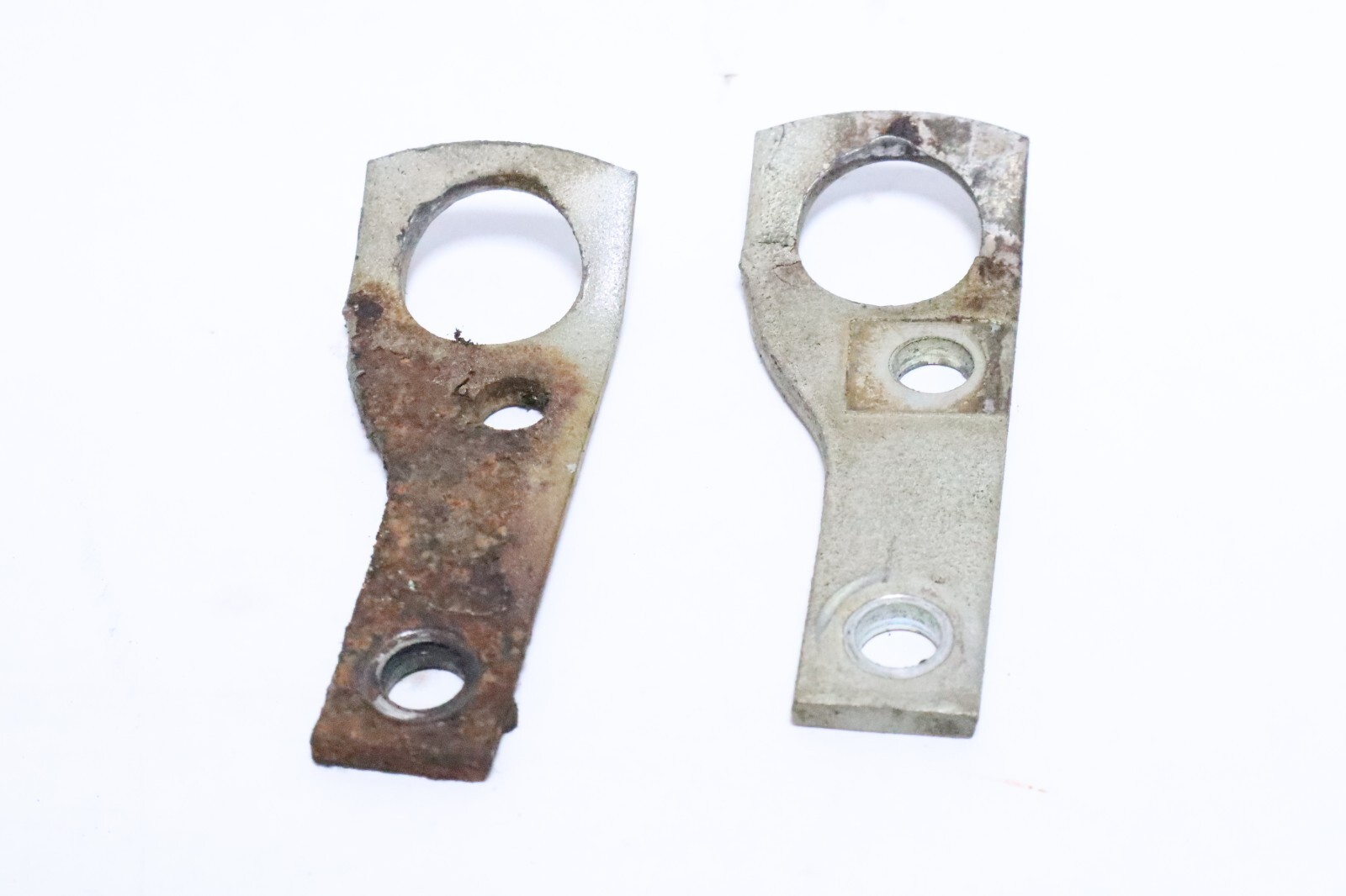 0311111 OMC Cobra Stern Drive Front Engine Lift Bracket