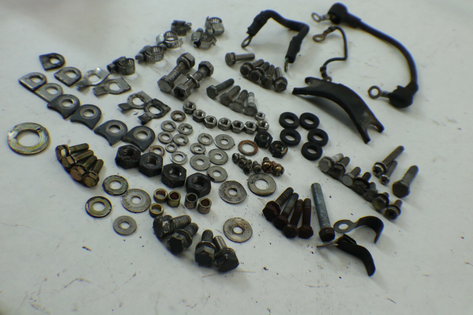 NISSAN TOHATSU 20 25 30 Hp Parts Lot Hardware Brackets - Image 2