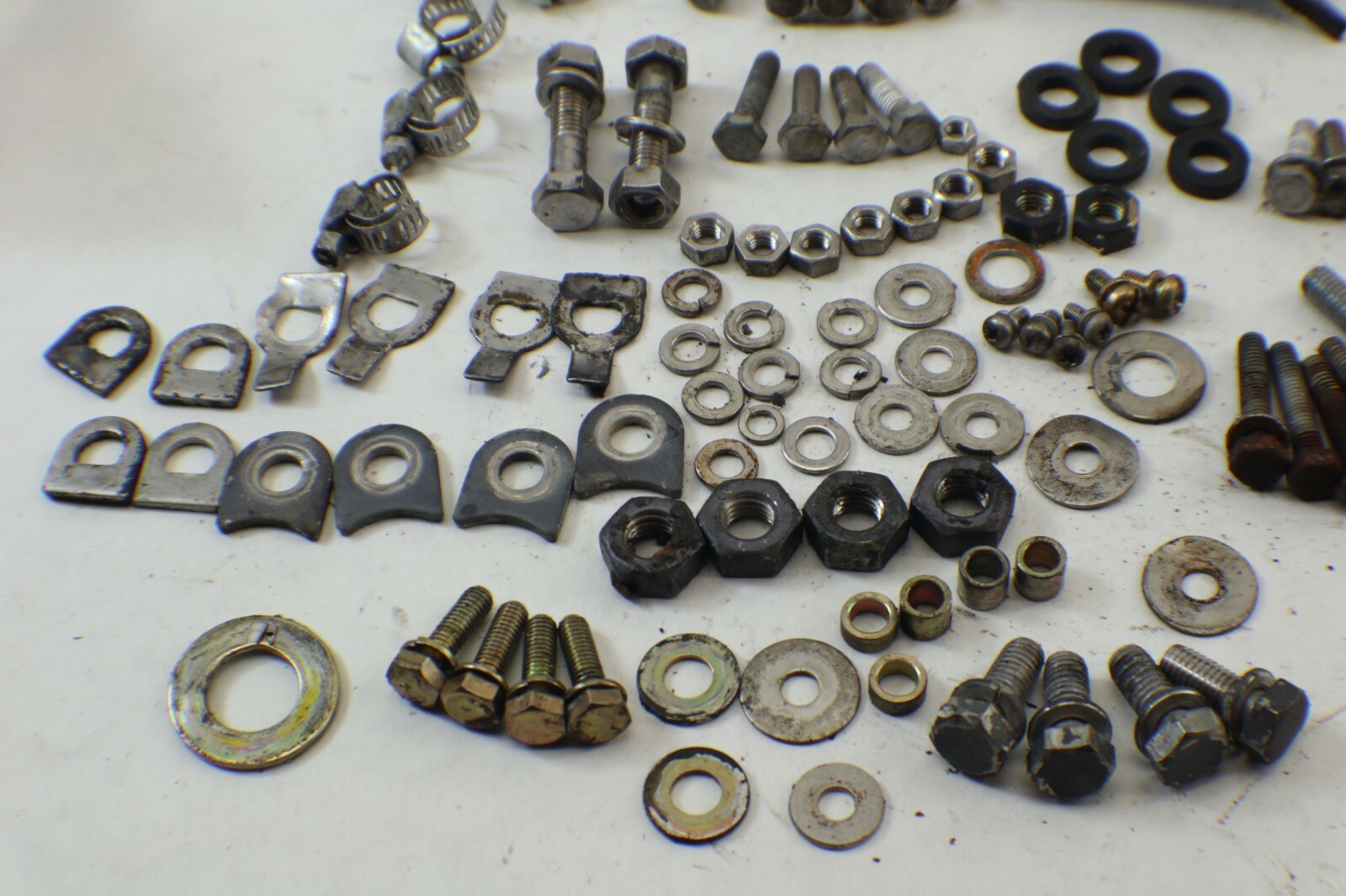 NISSAN TOHATSU 20 25 30 Hp Parts Lot Hardware Brackets - Image 3