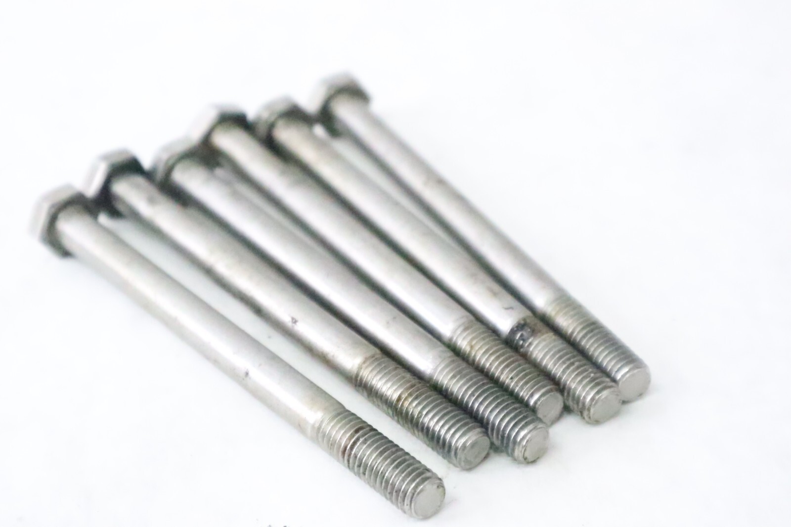 2002 Mercury 50 hp 50elpto carburetor Screw 10-4000363 Carburetor plate bolts - Image 4