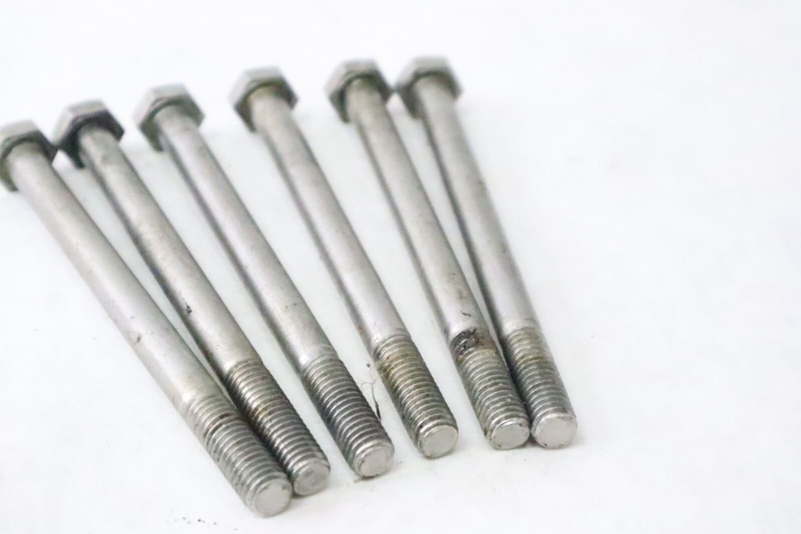 2002 Mercury 50 hp 50elpto carburetor Screw 10-4000363 Carburetor plate bolts - Image 5