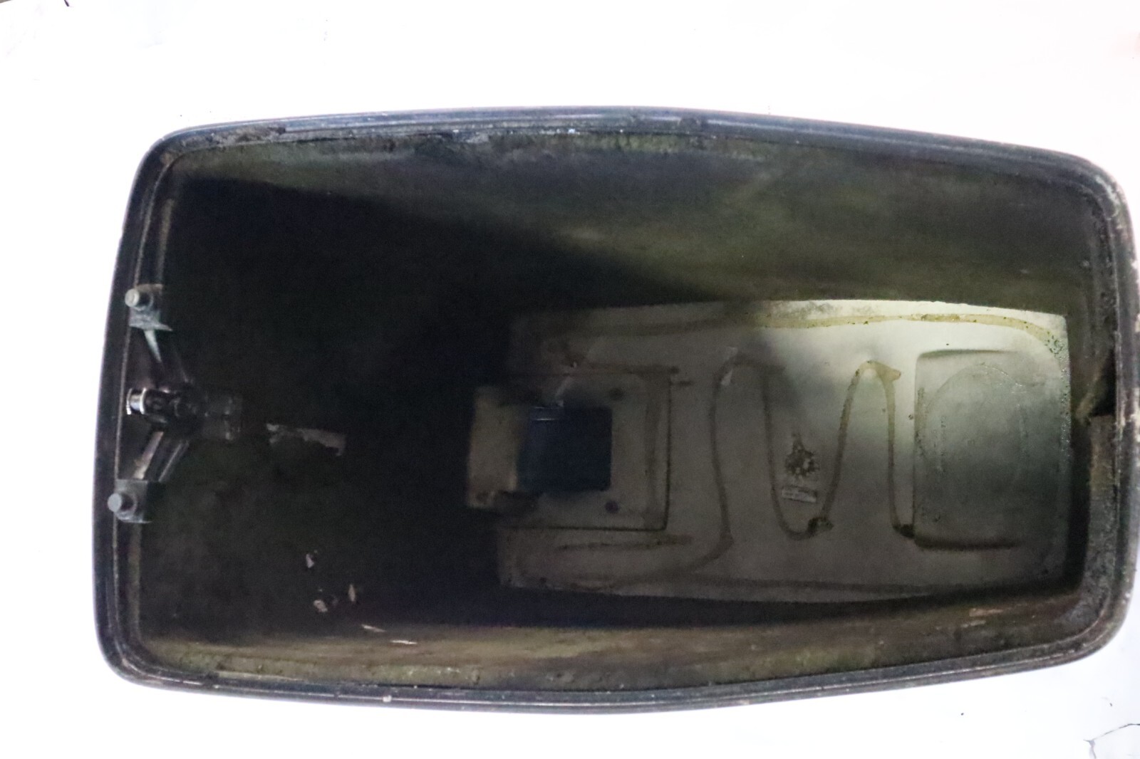 COWL 819747A-9 motor cover 120hp force mercury marine - Image 13