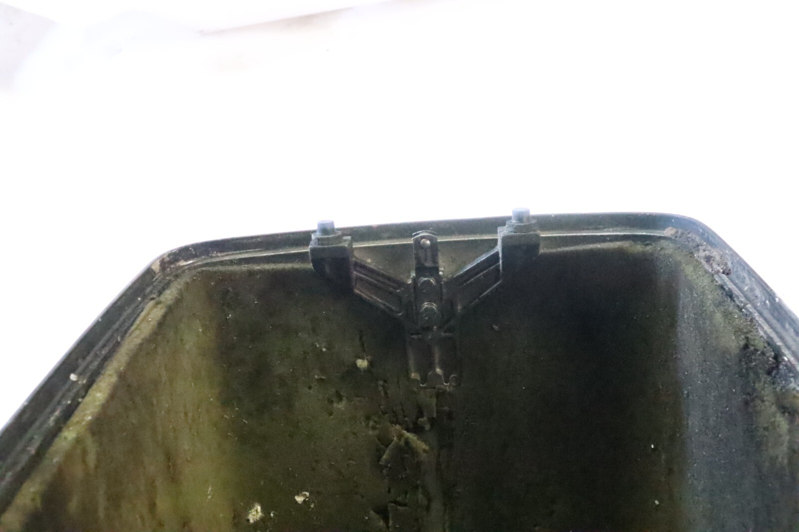 COWL 819747A-9 motor cover 120hp force mercury marine - Image 14