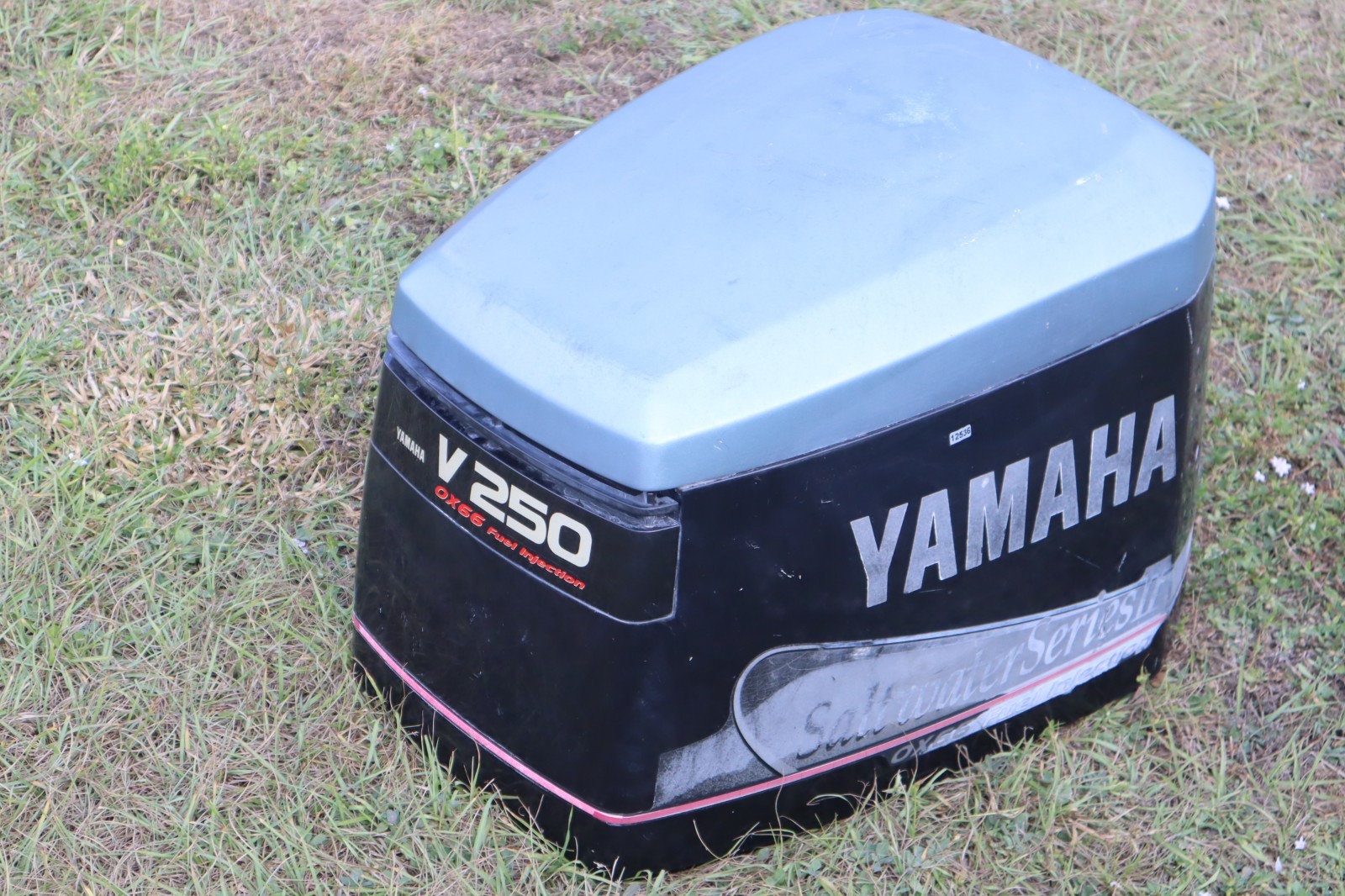250 225 hp Yamaha OX66 65L-42610-V1-4D TOP COWLING ASSY two stroke - Image 7