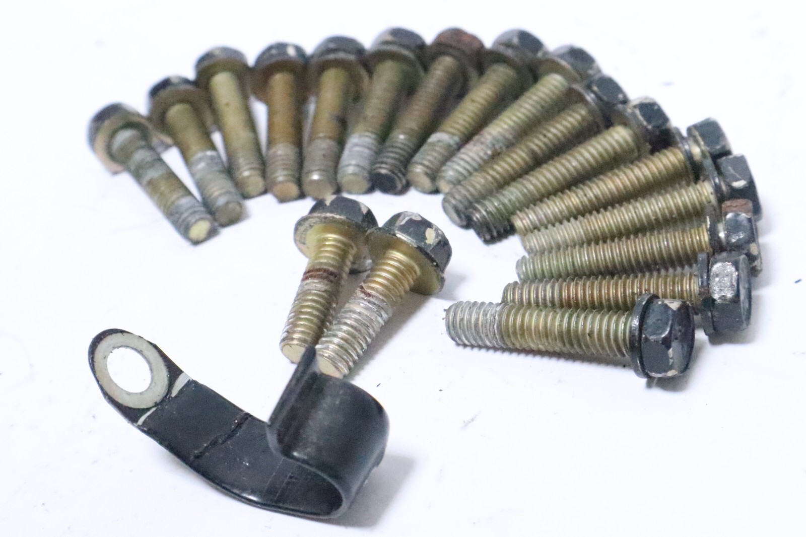 855288 EXHAUST PLATE cover Head bolts, Mercury 135 150 hp 150XL Optimax - Image 8
