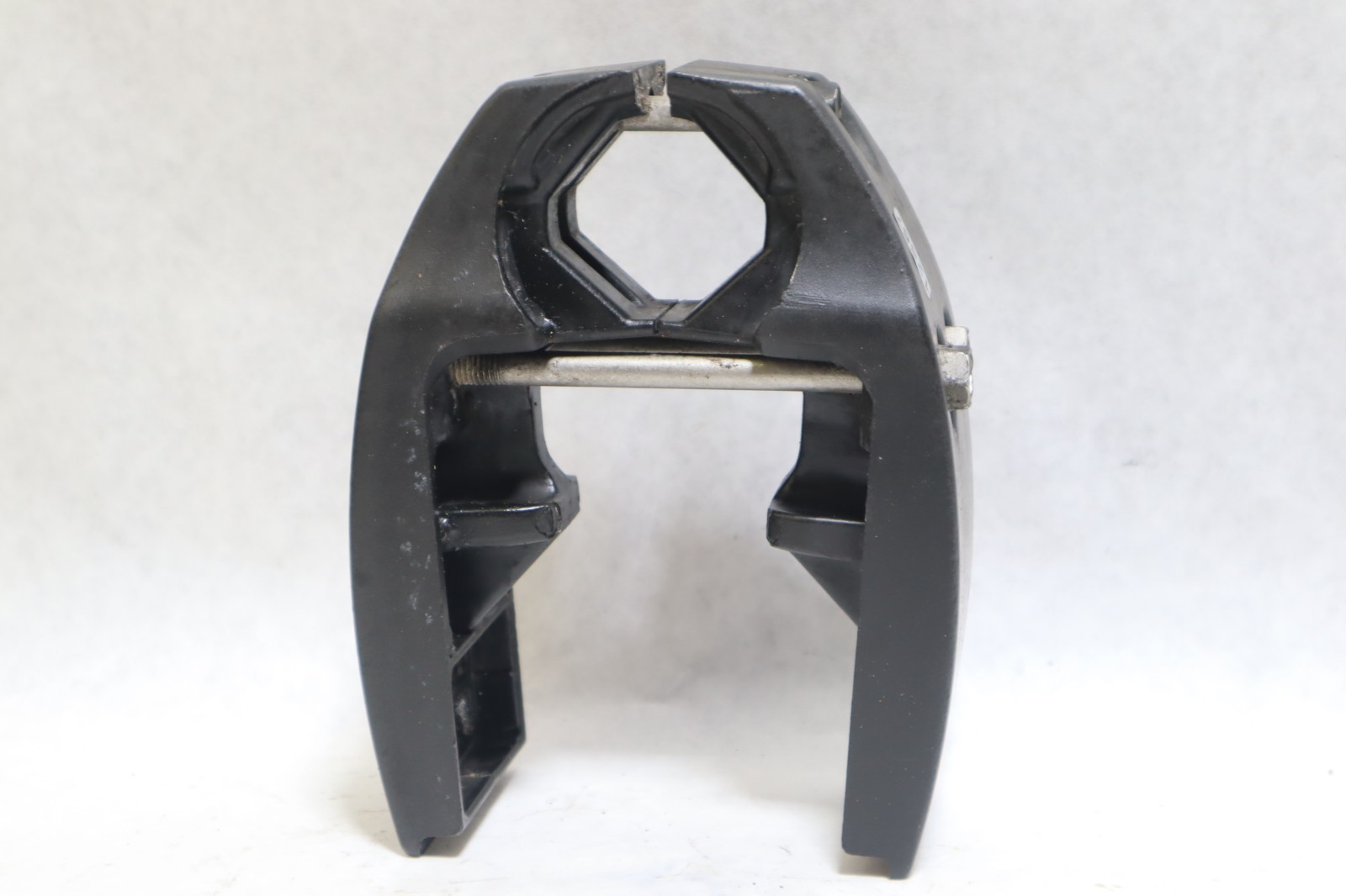 LOWER MOUNT ASSY MERCURY TRACKER FORCE 40-50 HP 2 STROKE 821780F-3 - Image 5