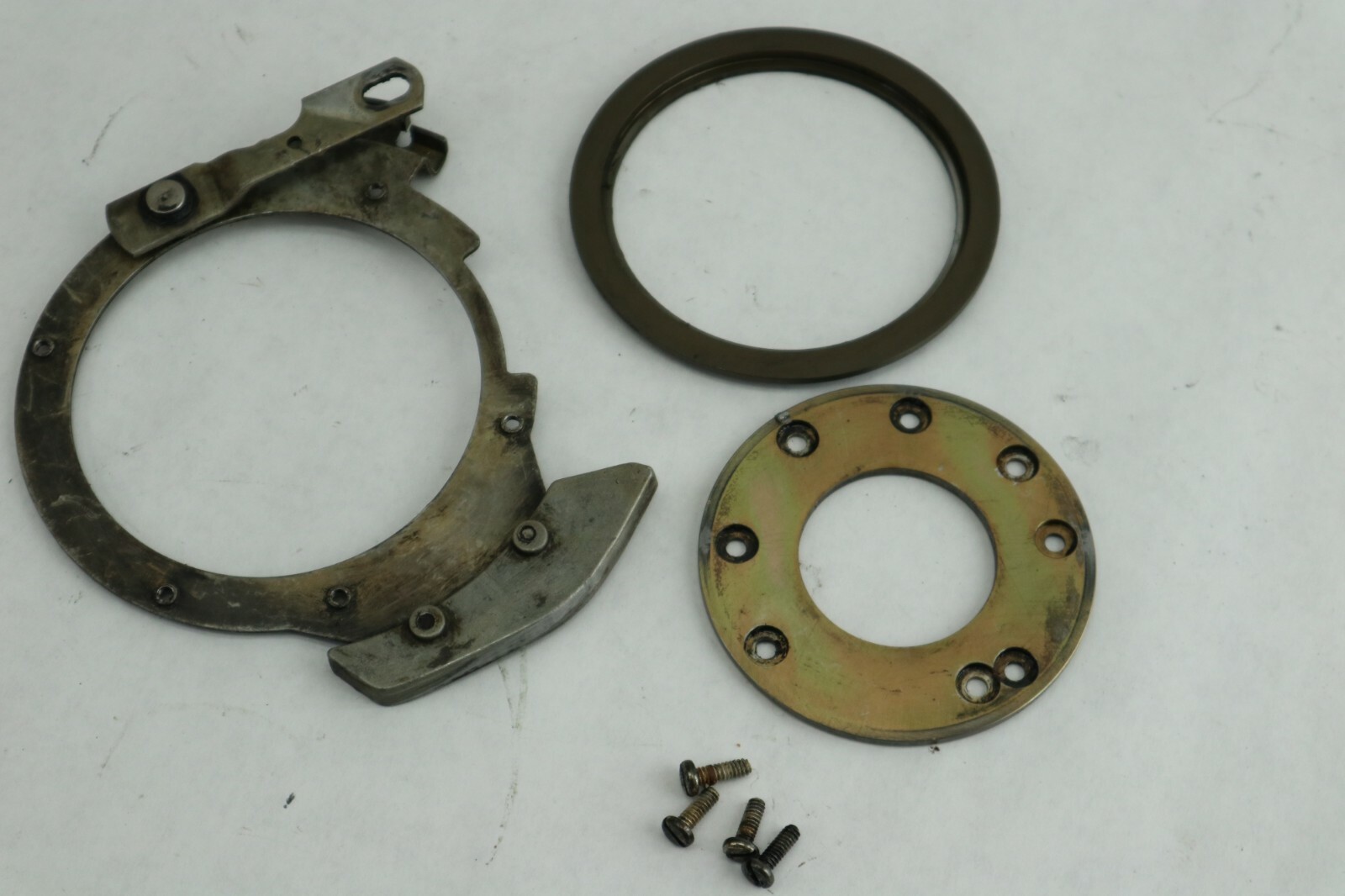 386743 0386743 Retainer & CAM Link Assy OMC Evinrude/Johnson 35 Hp Outboard 1976 - Image 2