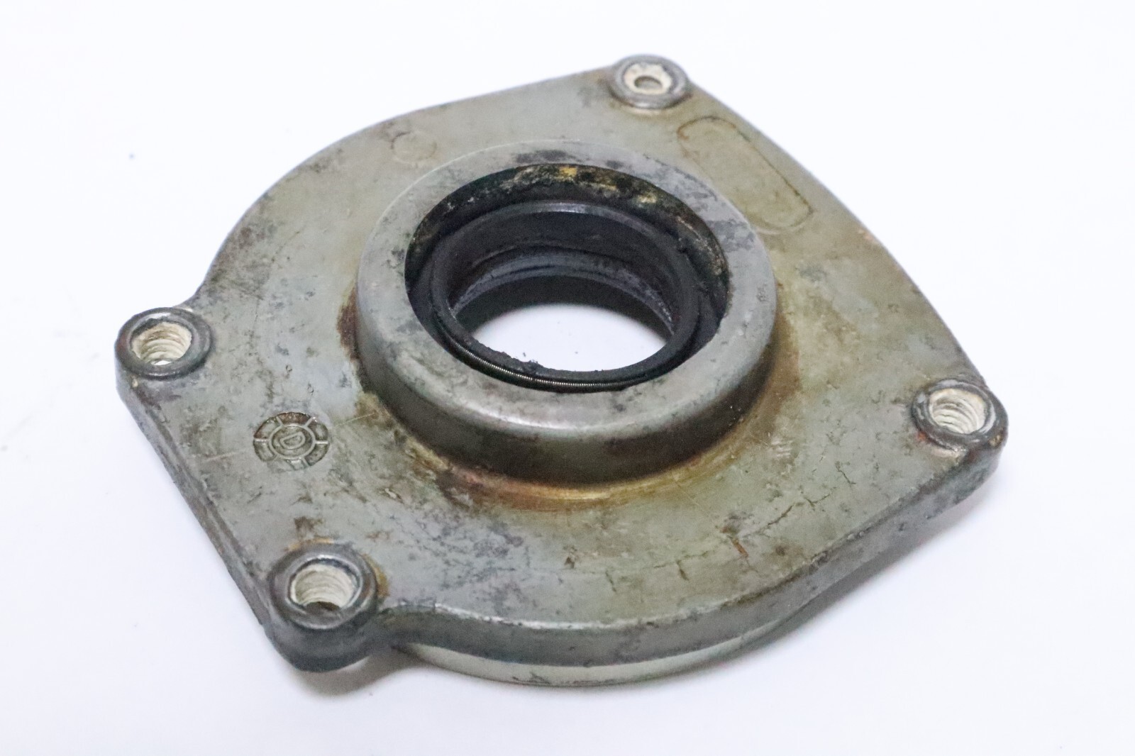 1156-7809T1, A1 Mercury Mariner EFI & Optimax Lower Crank Shaft End Cap - Image 4