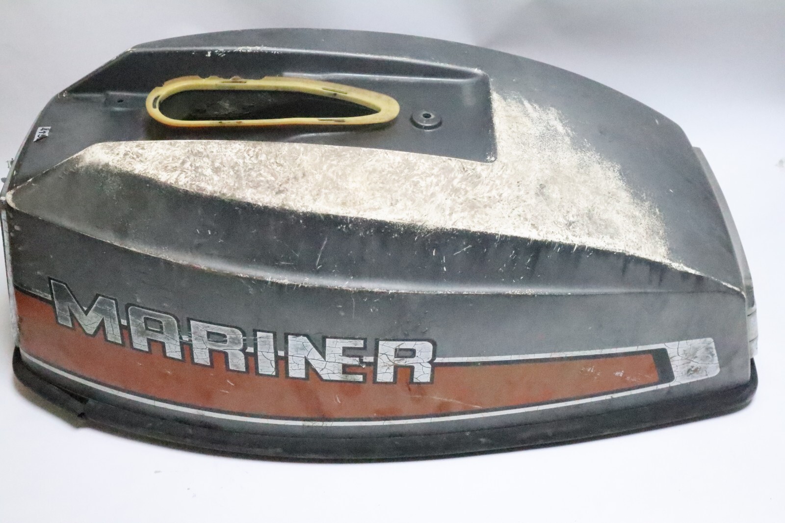 2168-8601M Mariner Outboard 60 HP 2 Cyl Top Cowl Motor Cover Engine Hood 6933M - Image 3