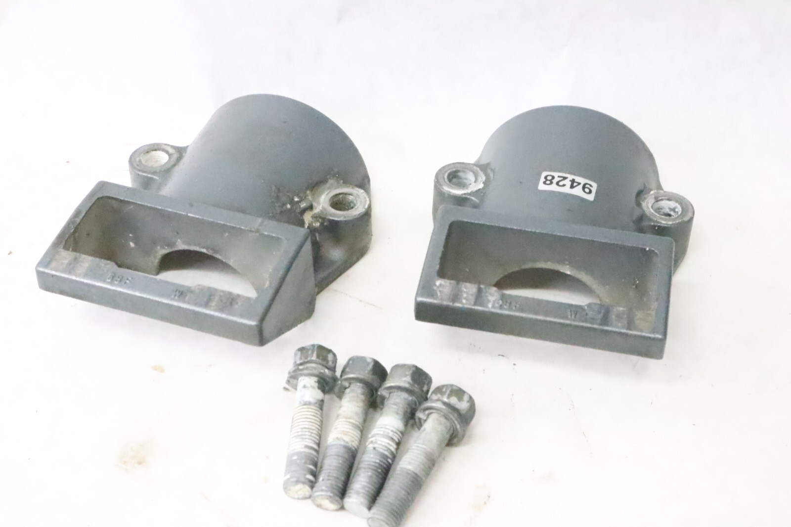 Yamaha lower rubber mount housing 68F-44552-00-8D HPDI 150hp -200hp 2000 & later - Image 4
