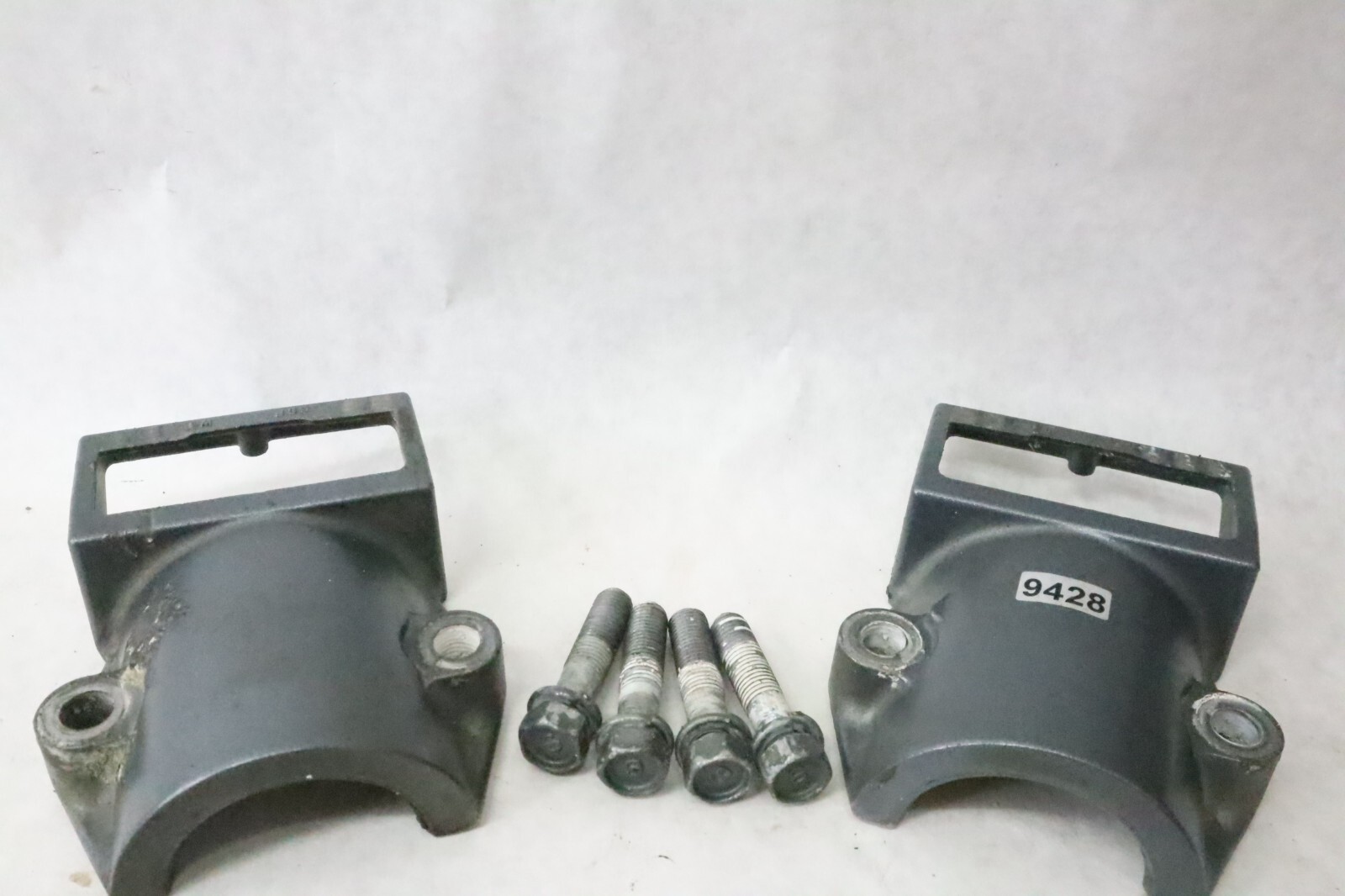 Yamaha lower rubber mount housing 68F-44552-00-8D HPDI 150hp -200hp 2000 & later - Image 5
