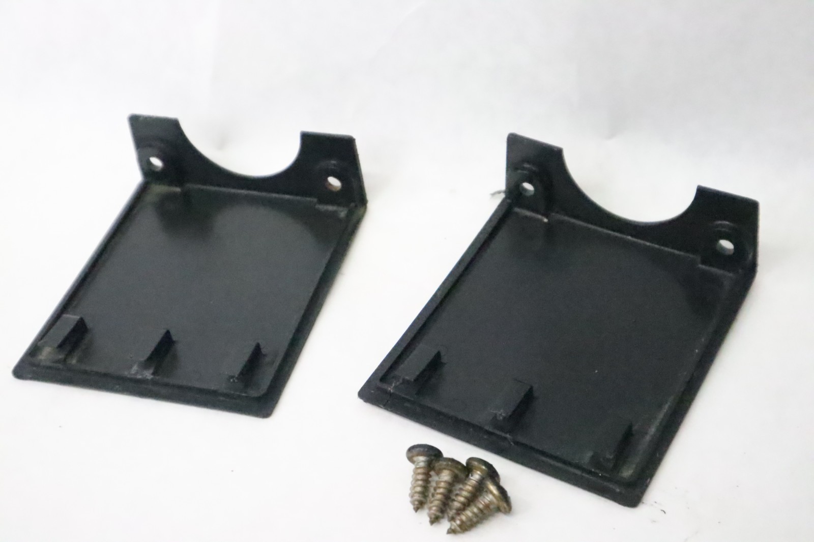 Mercury Mariner Lower Mount Cover 67077T6 1987-1995 50-275 HP Pair - Image 3