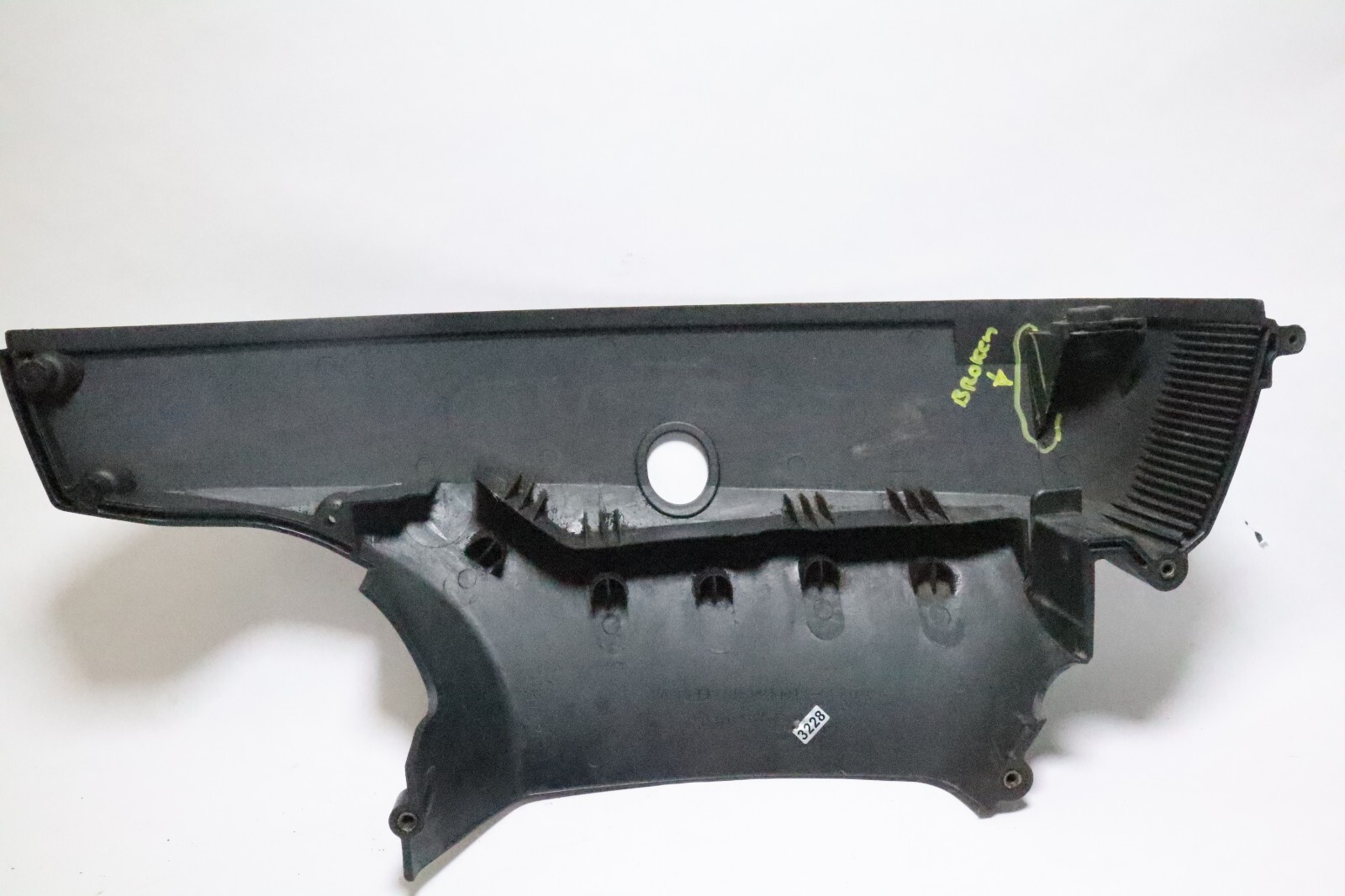 1999-2010 Suzuki Outboard Motor 40 50 HP 4 Stroke STBD Side Cover 61810-87J - Image 8