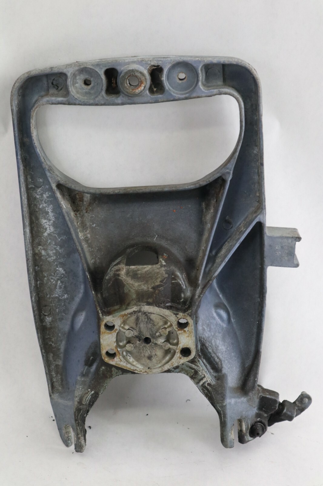 319915 Johnson Evinrude 25 35 HP Steering Bracket 326045 322884 OMC 1976-1983 - Image 8