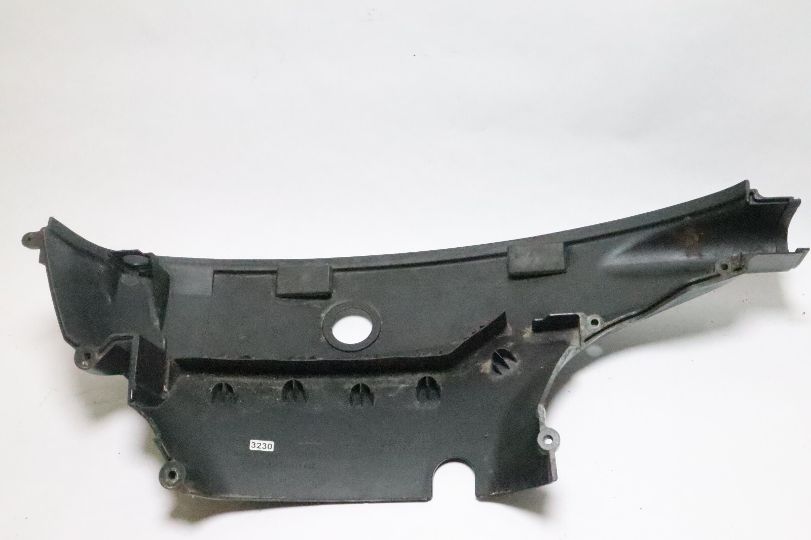 Suzuki Evinrude 40 50 HP 4-Stroke Port Side Cover 61821-87J01-0EP (1999-2010) - Image 9