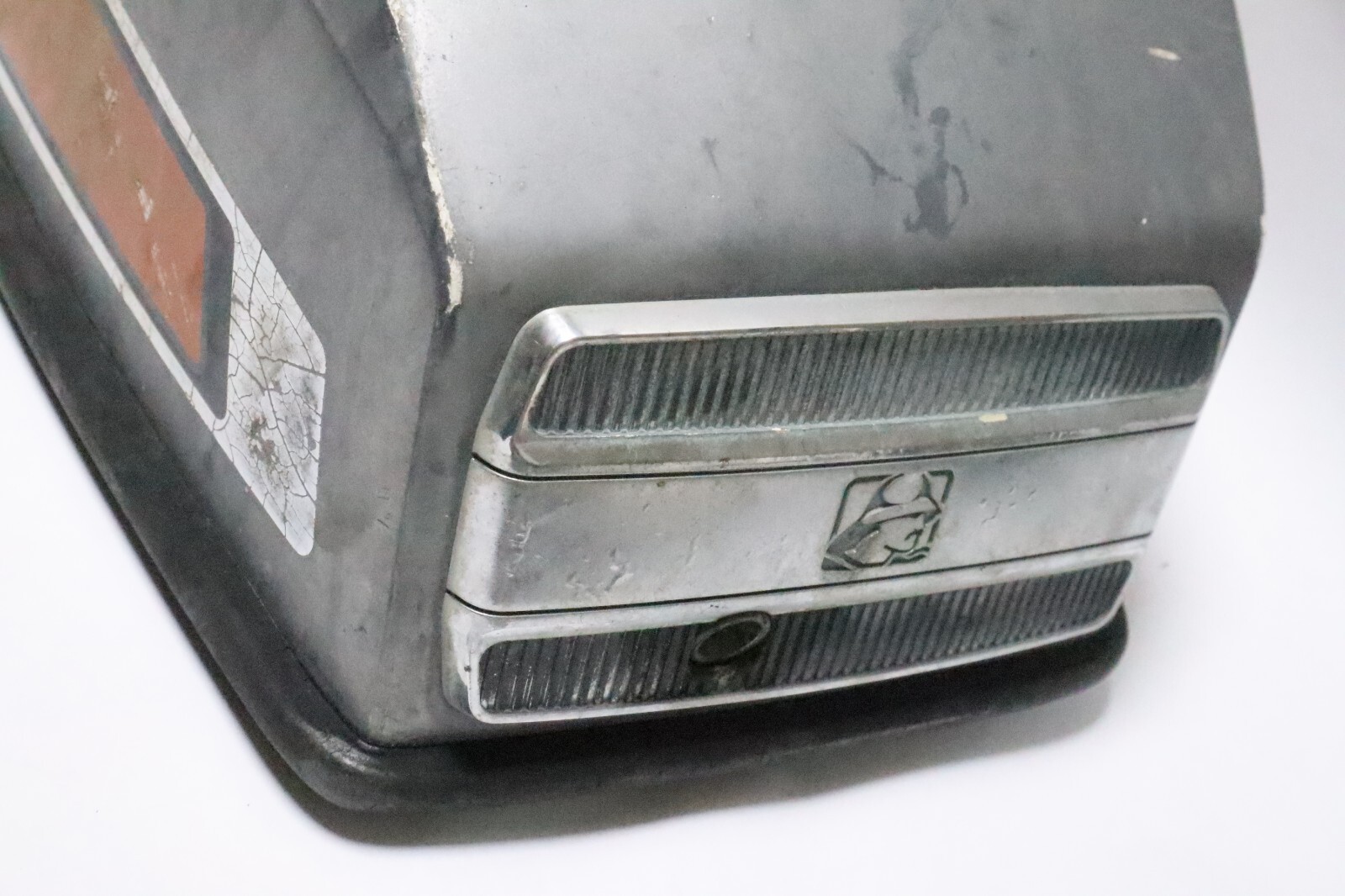 2168-8601M Mariner Outboard 60 HP 2 Cyl Top Cowl Motor Cover Engine Hood 6933M - Image 6