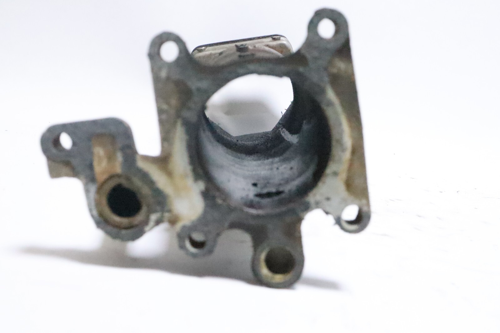 323255 Johnson Evinrude V4 Outboard Exhaust Pipe Tuner Housing Inner 0323255 OMC - Image 3