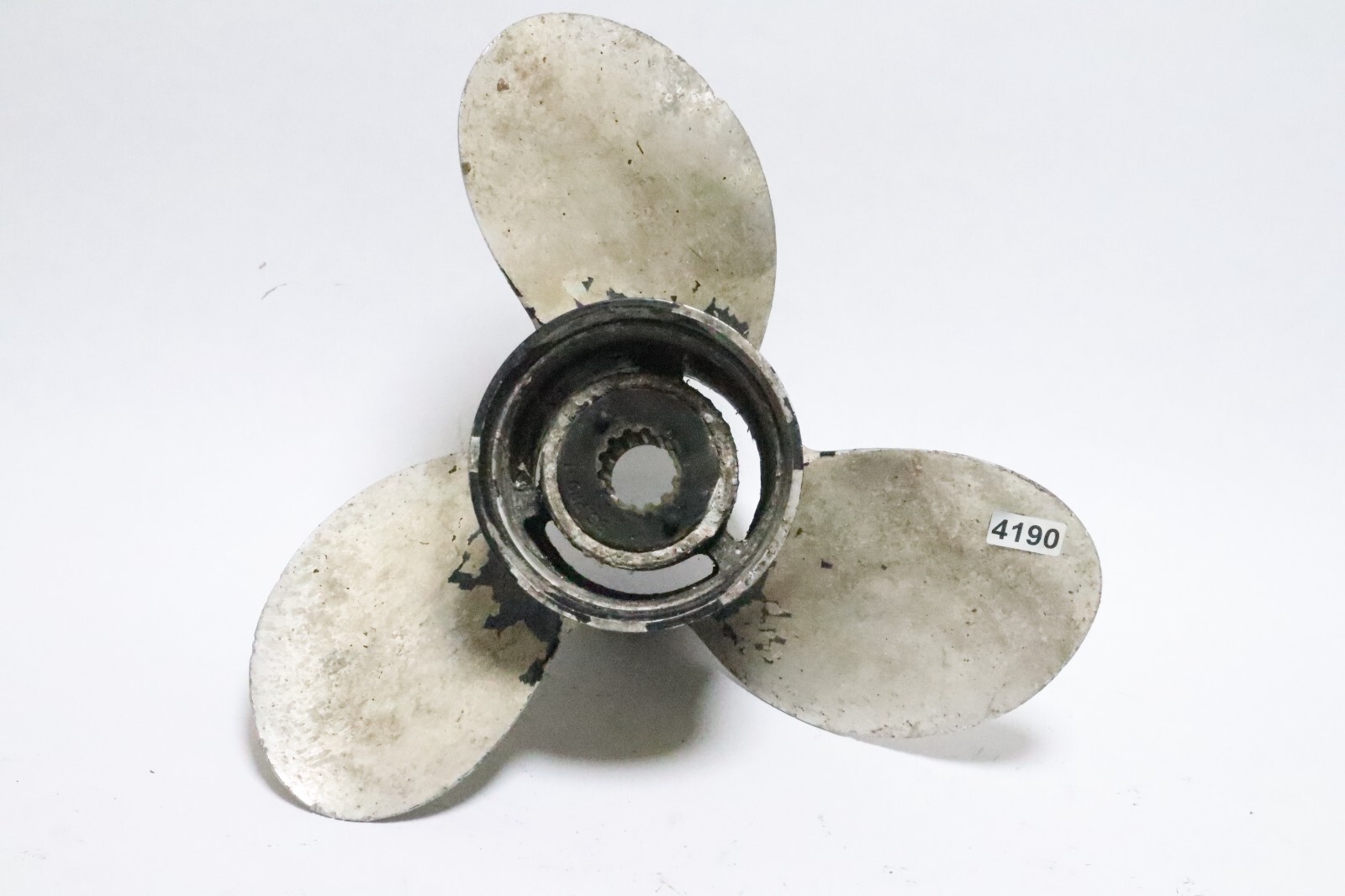 Michigan Wheel 031018 PM614C Aluminum Propeller Mercury Mariner Force 25-75HP - Image 3