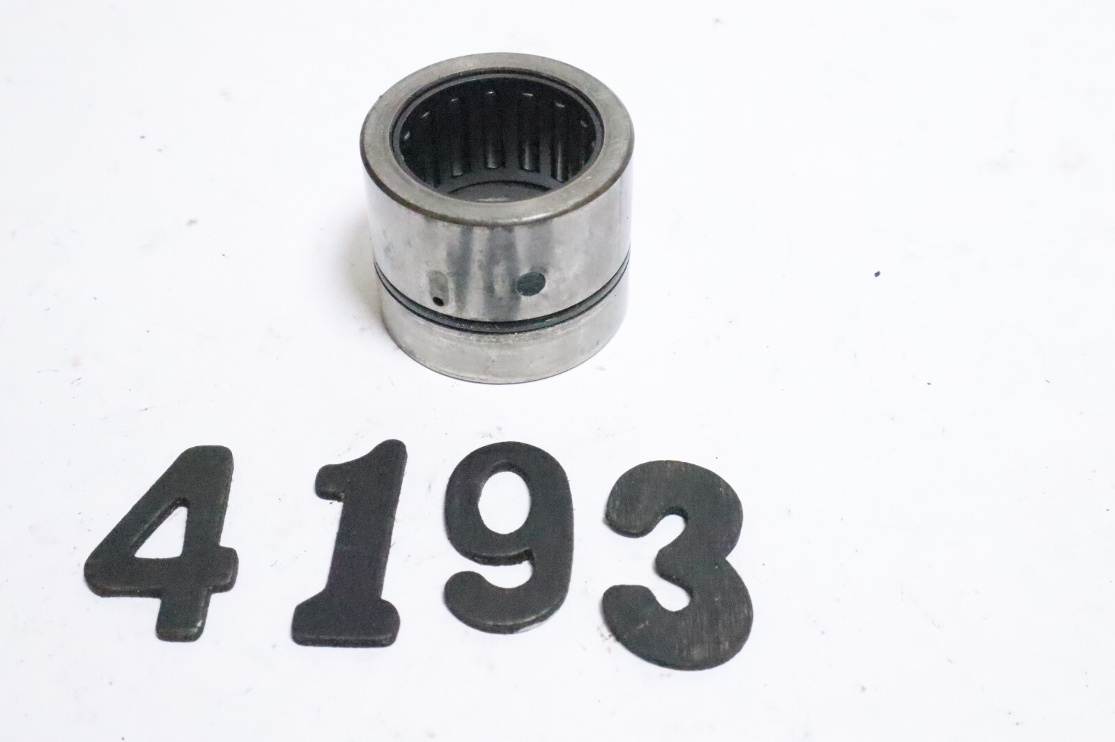 1977-1985 Mariner 60 Hp Upper Main Bearing 82312T - Image 2