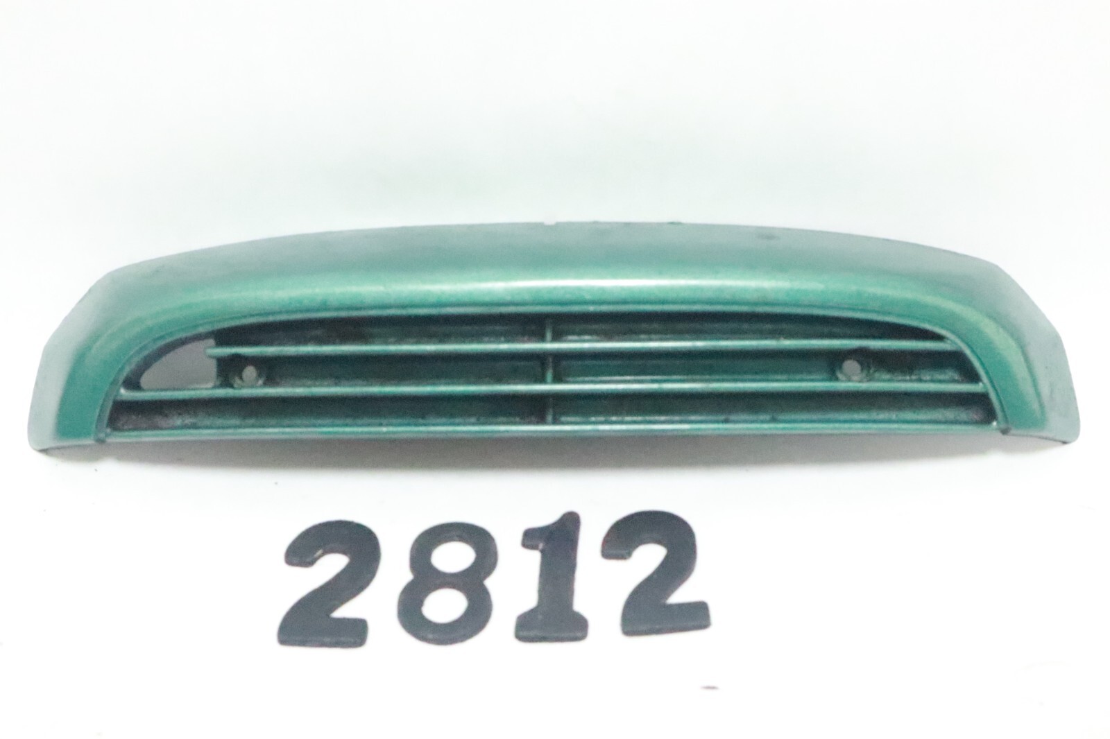 84 85 86 87 HONDA GOLDWING GL1200 LOWER HEADLIGHT TRIM COVER ASSY - Image 2