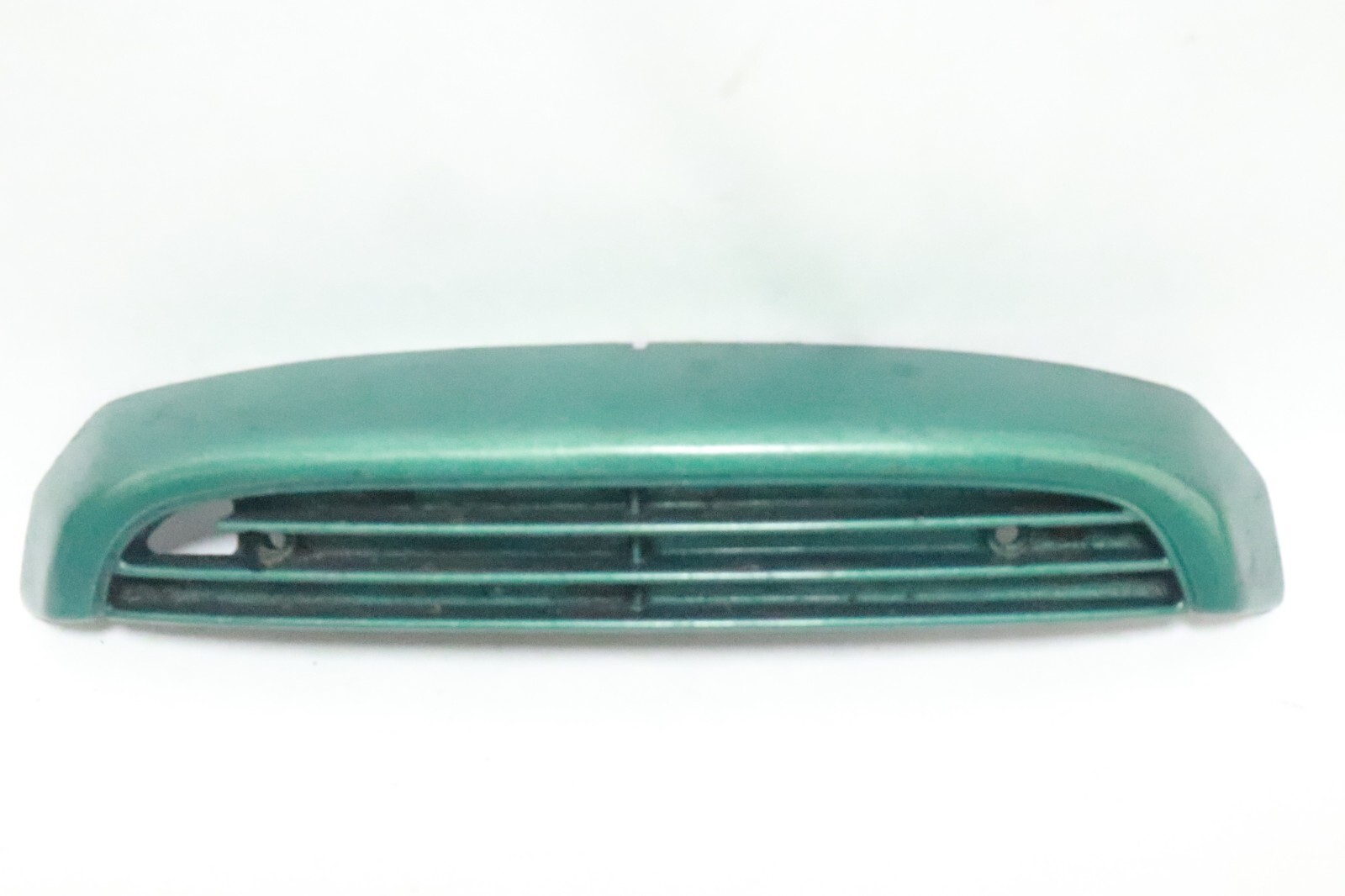84 85 86 87 HONDA GOLDWING GL1200 LOWER HEADLIGHT TRIM COVER ASSY - Image 4