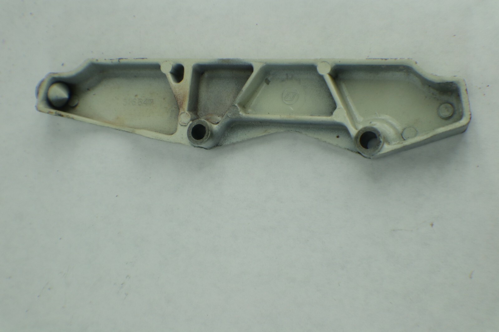 316647 mounting bracket for 1973 1978 Evinrude 70 HP 65hp outboard Johnson - Image 7