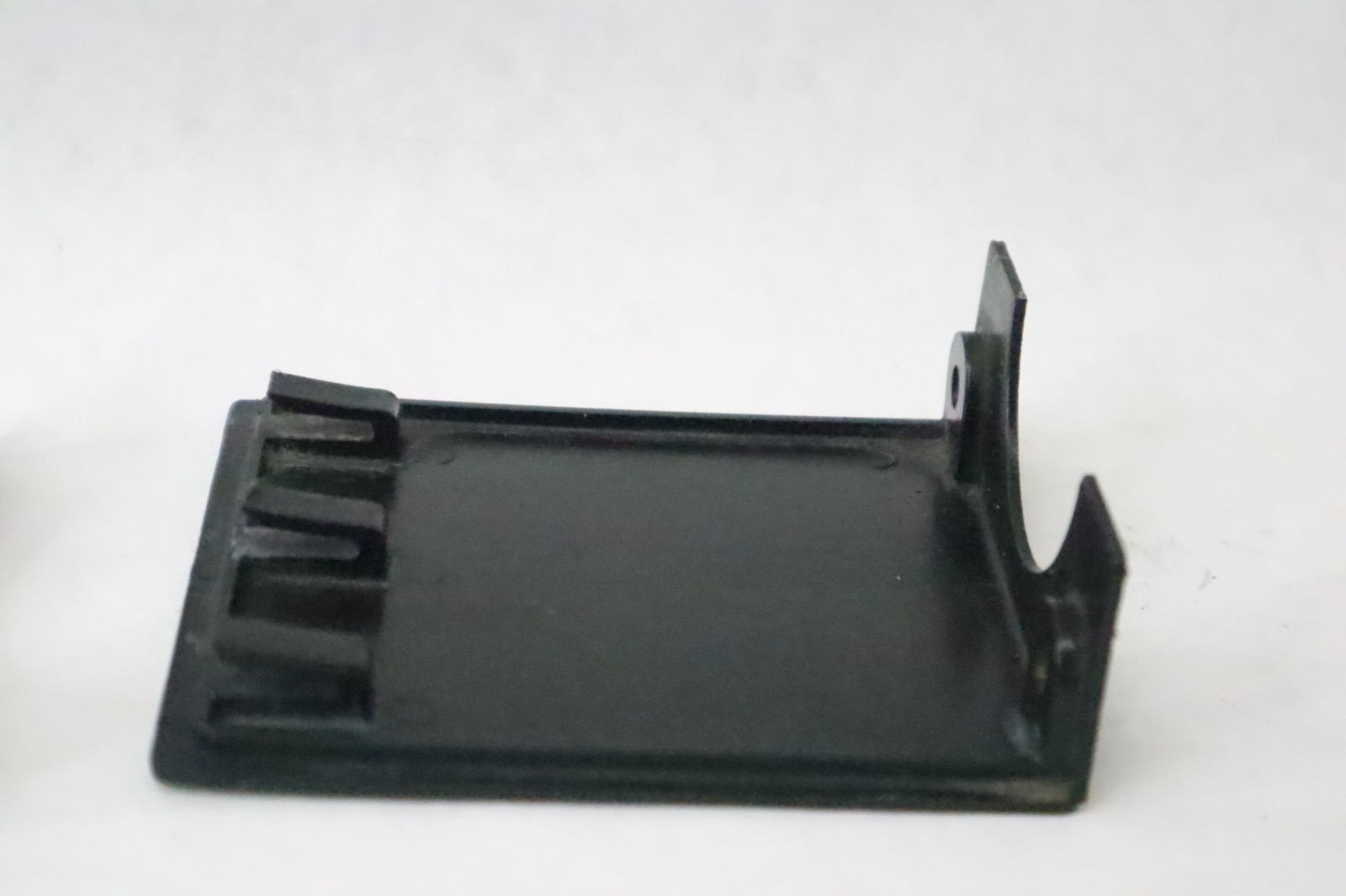 Mercury Mariner Lower Mount Cover 67077T6 1987-1995 50-275 HP Pair - Image 6