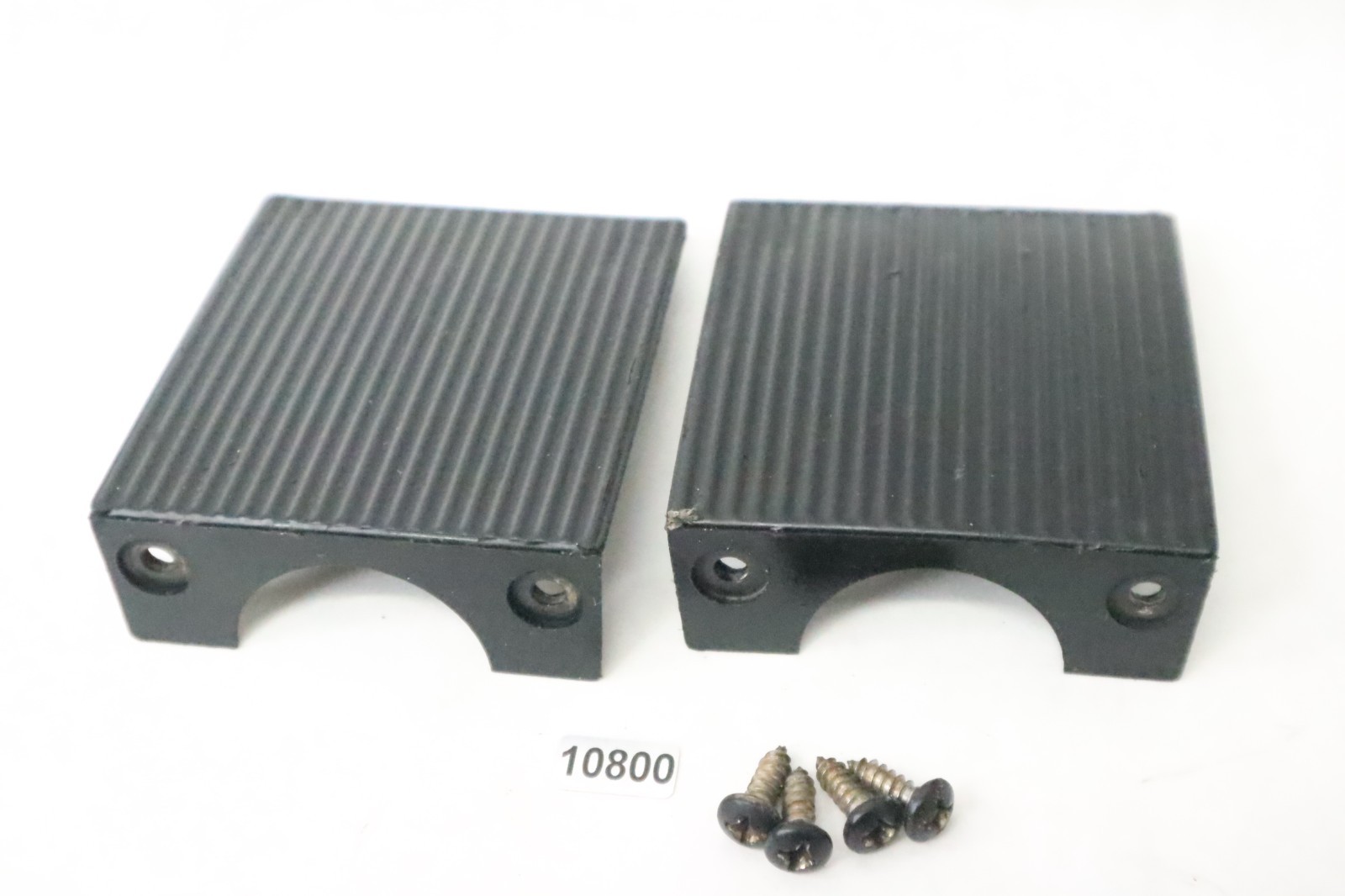 Mercury Mariner Lower Mount Cover 67077T6 1987-1995 50-275 HP Pair - Image 7
