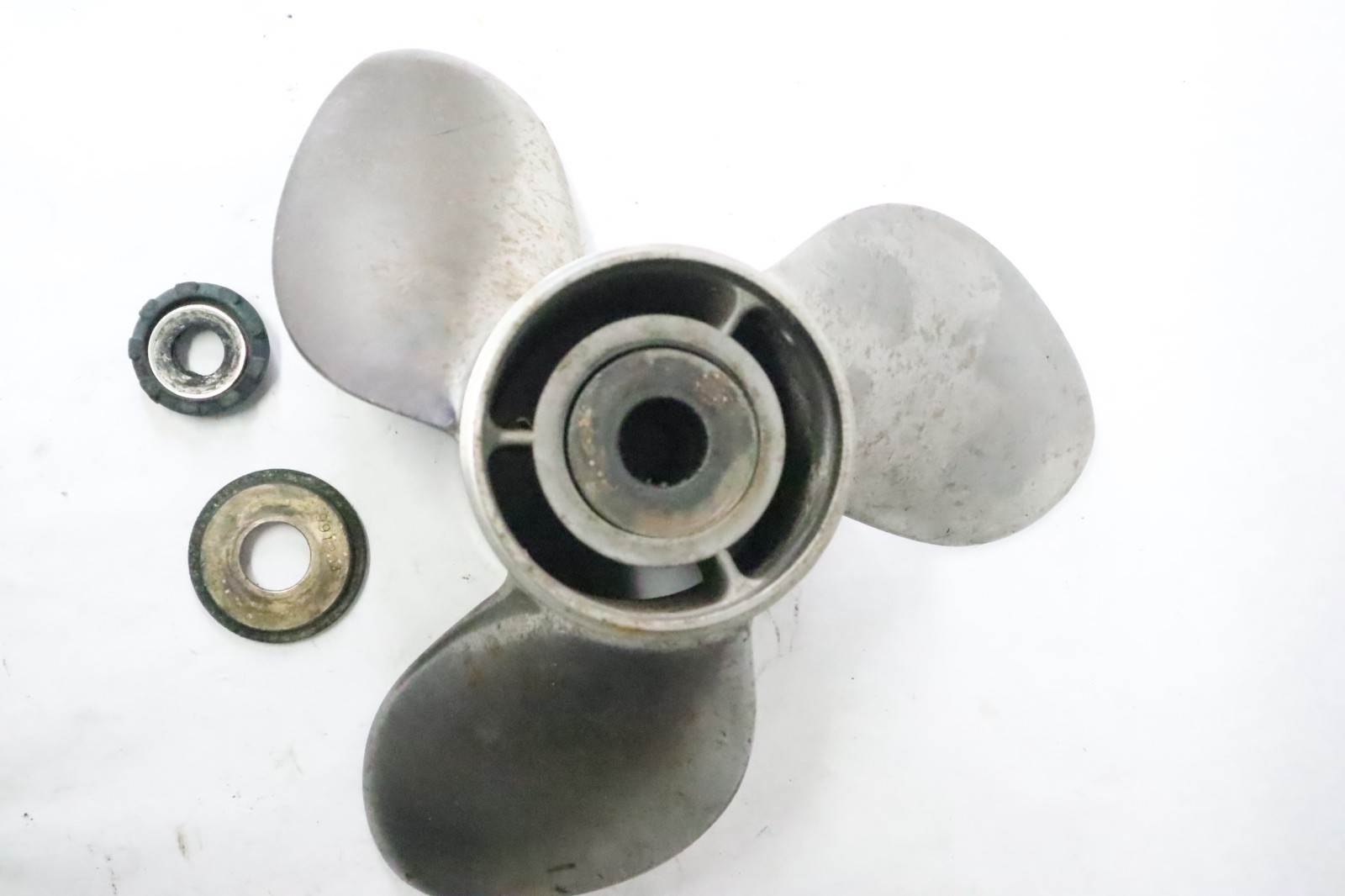 Michigan Wheel Rapture Stainless Propeller 3 Blade RH 14.25 X 19 # 033076 - Image 6