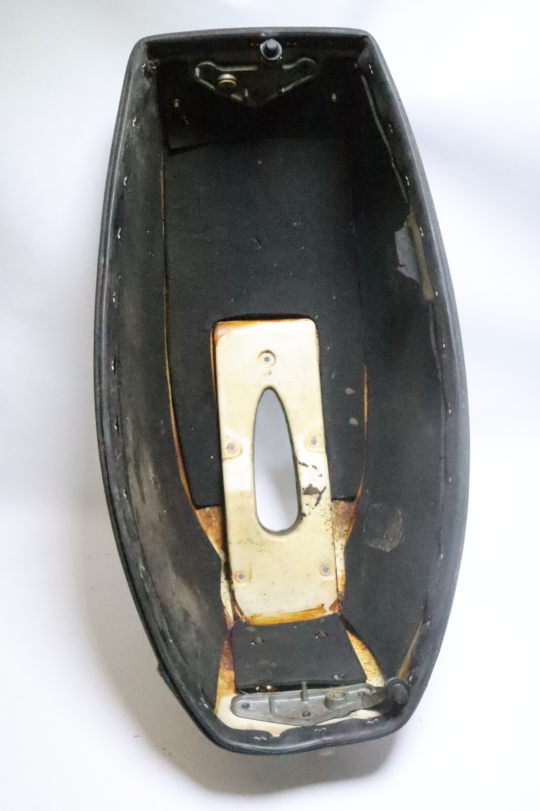 2168-8601M Mariner Outboard 60 HP 2 Cyl Top Cowl Motor Cover Engine Hood 6933M - Image 13