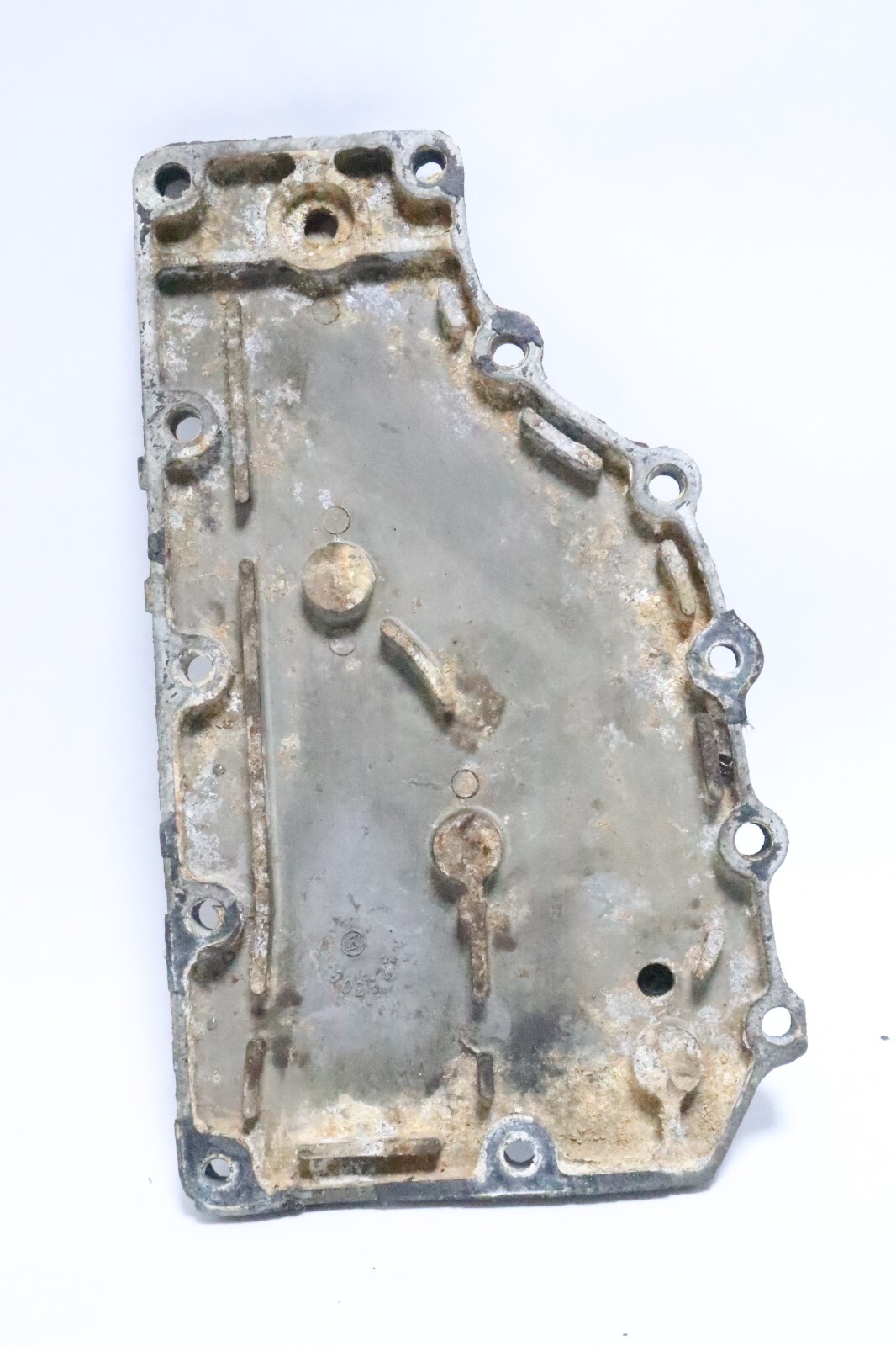 Johnson Evinrude 35-40-50-60 HP COVER 325308 Water passage Assembly - Image 7