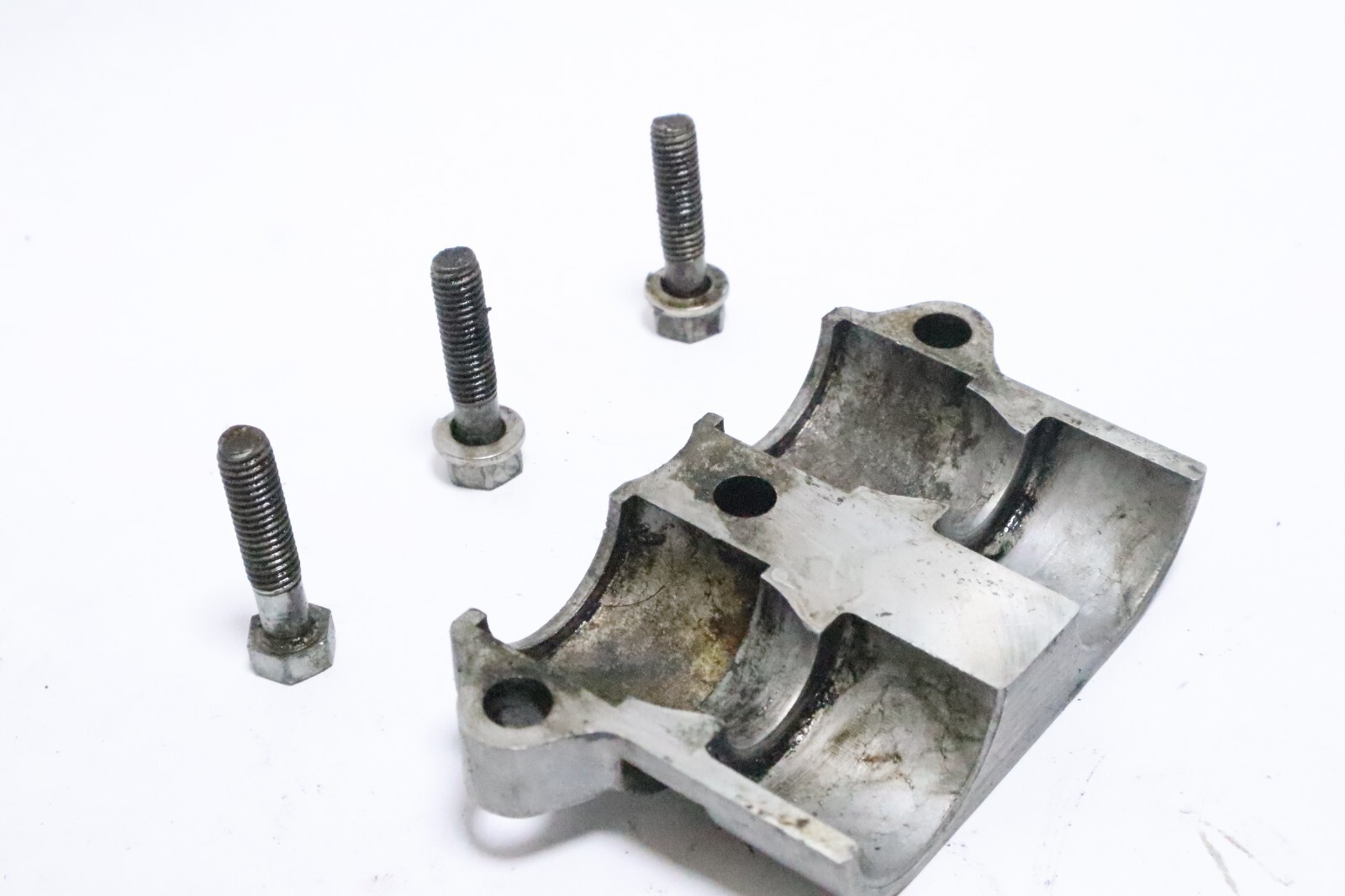 Yamaha Mariner Outboard 60 HP Retainer upper Mount 81429M - Image 9