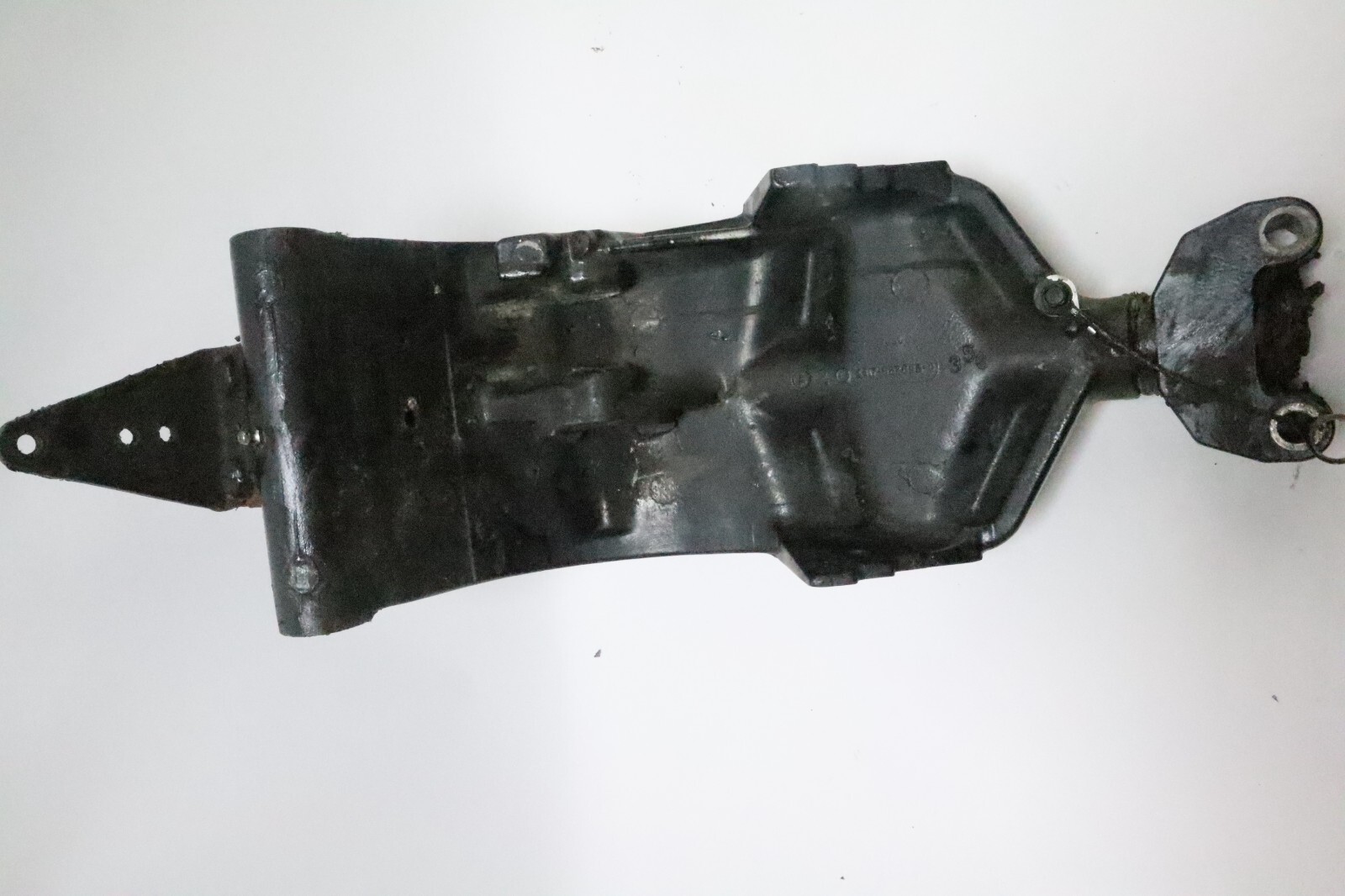 Mercury 60HP 4 Stroke Outboard Steering Swivel Bracket 812896A22 822864A1 - Image 12